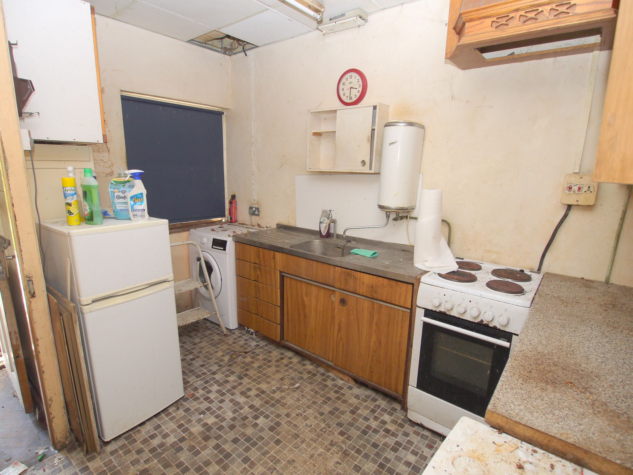 3 bedroom mid terraced house Sold in Shoreham - Photograph 6