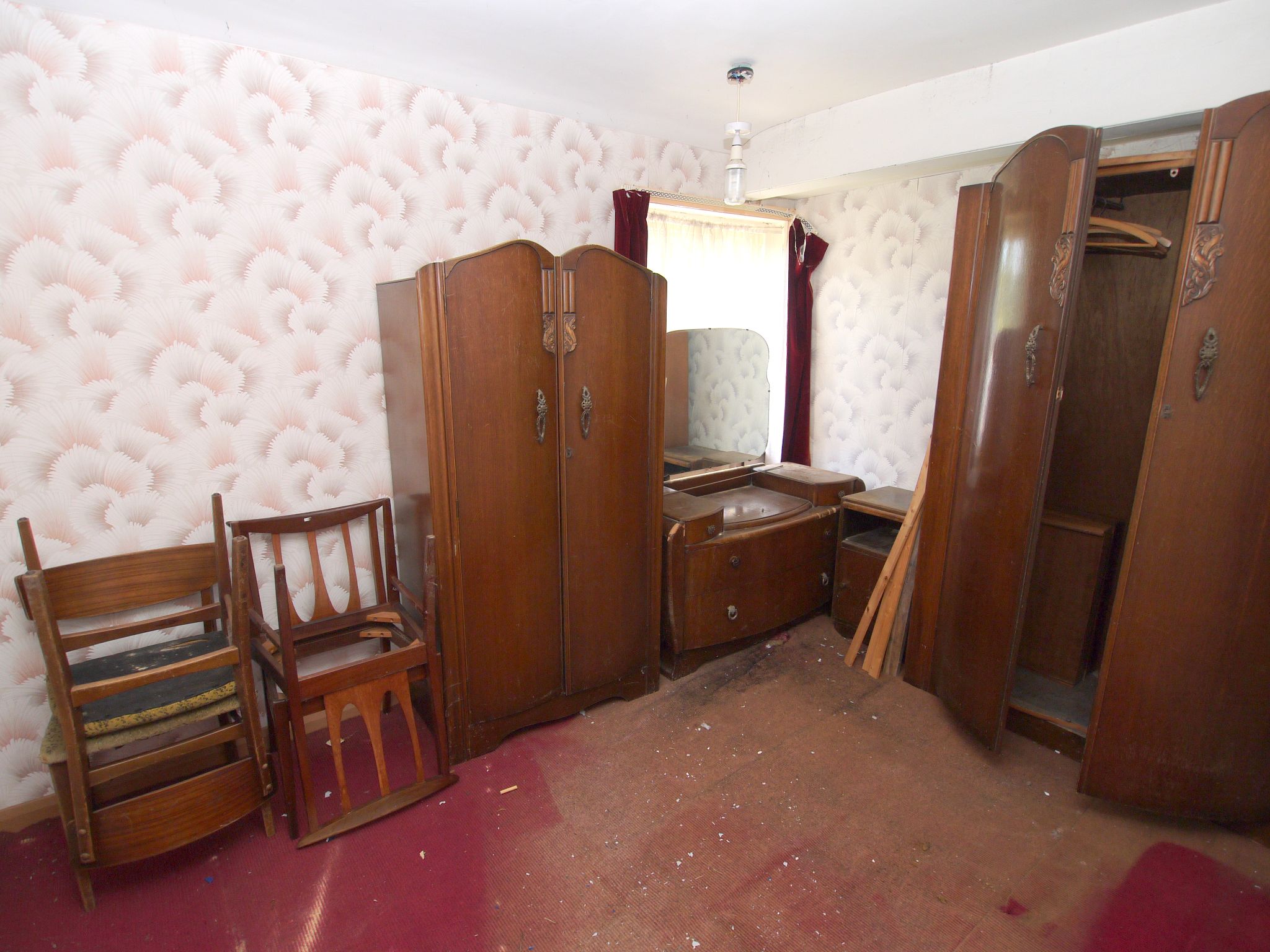 3 bedroom mid terraced house Sold in Shoreham - Photograph 3