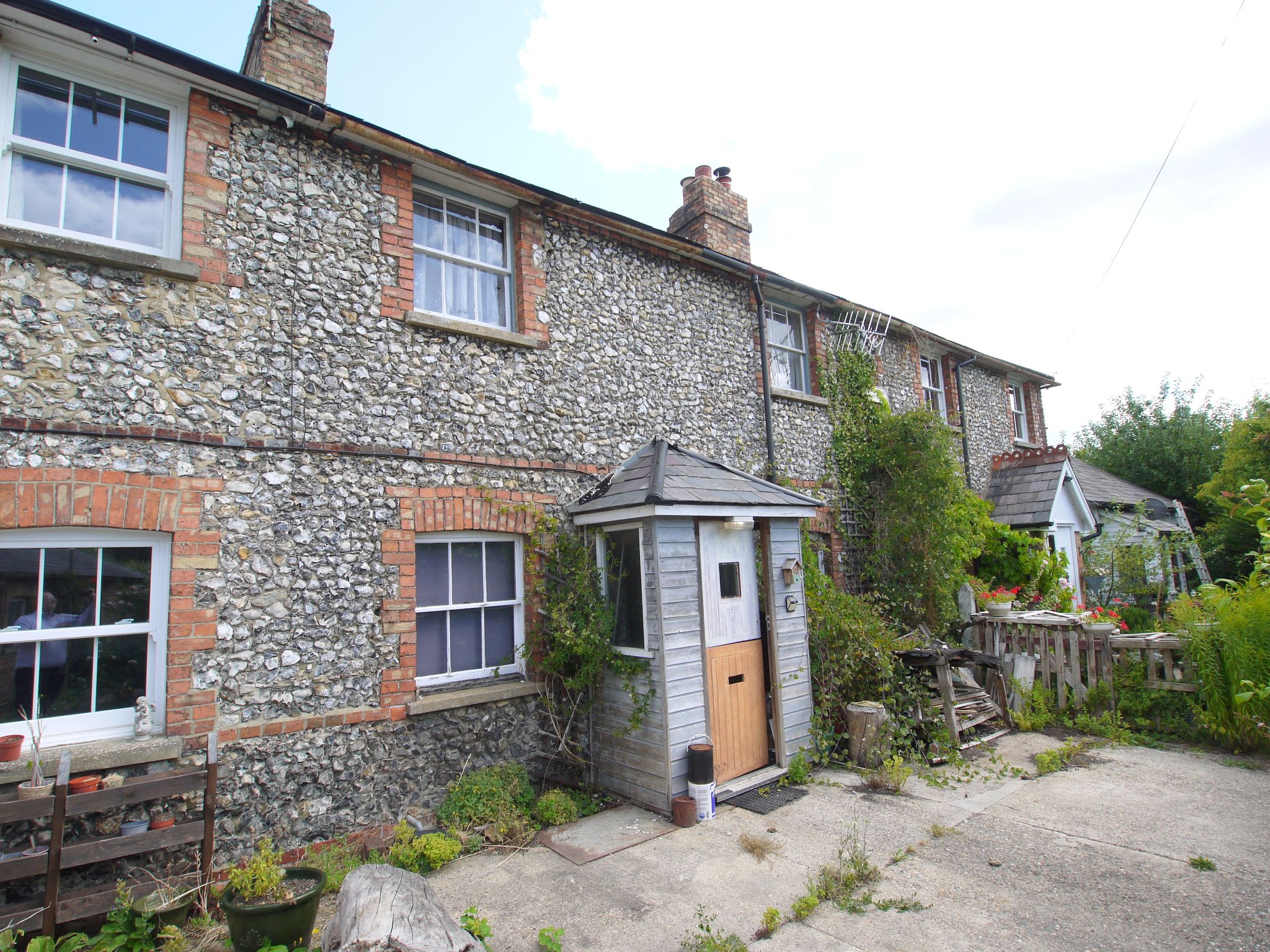 3 bedroom mid terraced house Sold in Shoreham - Photograph 10