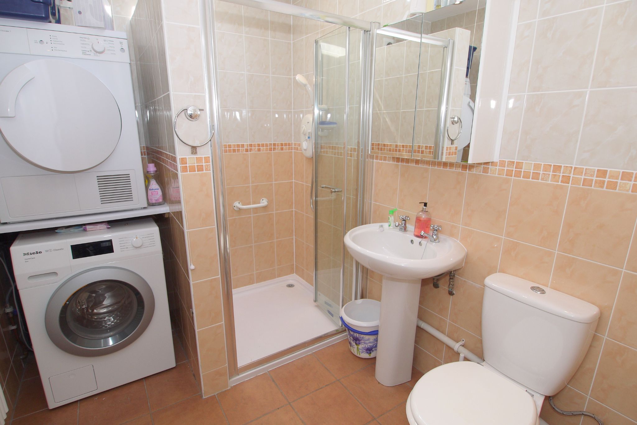 3 bedroom semi-detached house Sold in Sevenoaks - Photograph 5