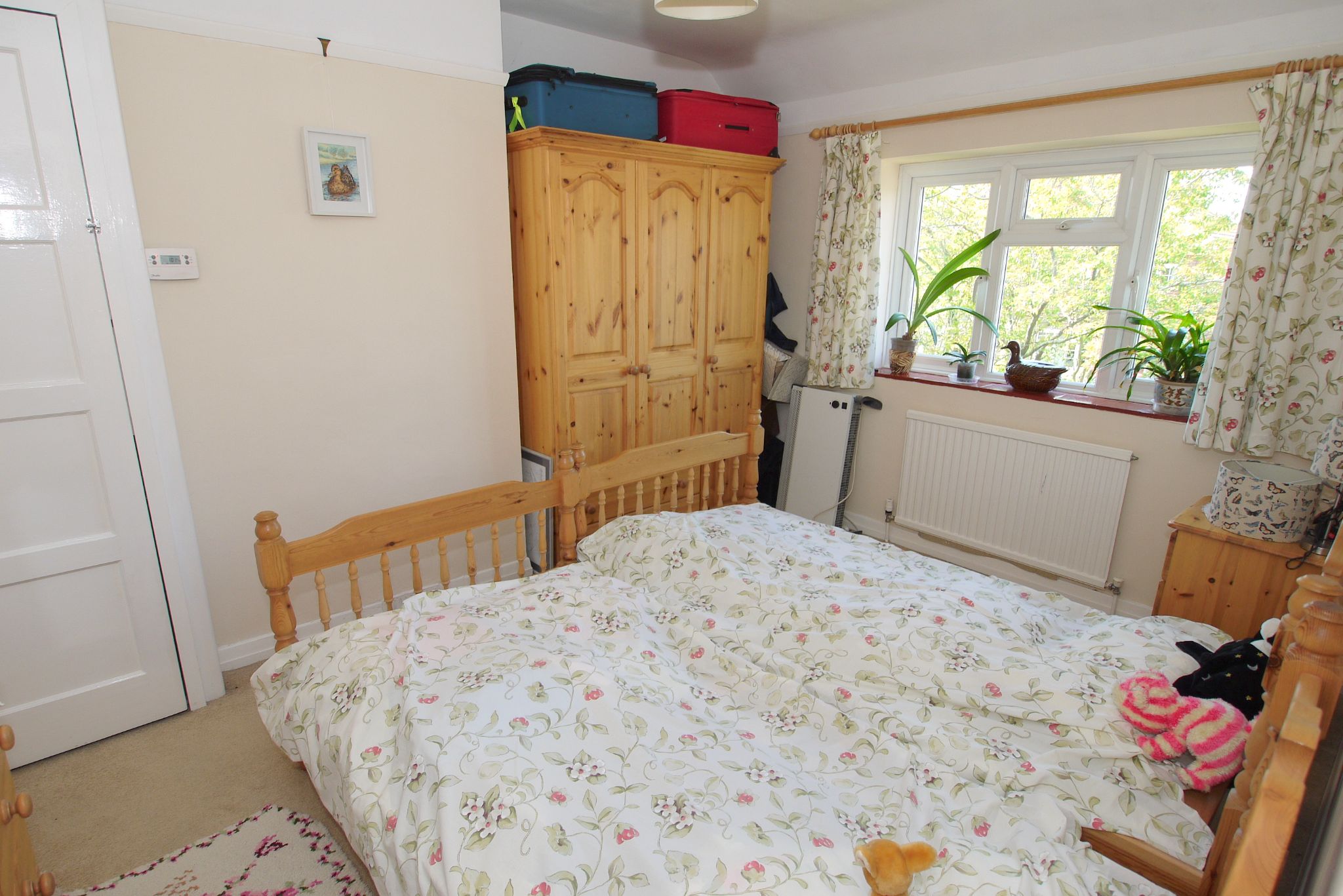 3 bedroom semi-detached house Sold in Sevenoaks - Photograph 9