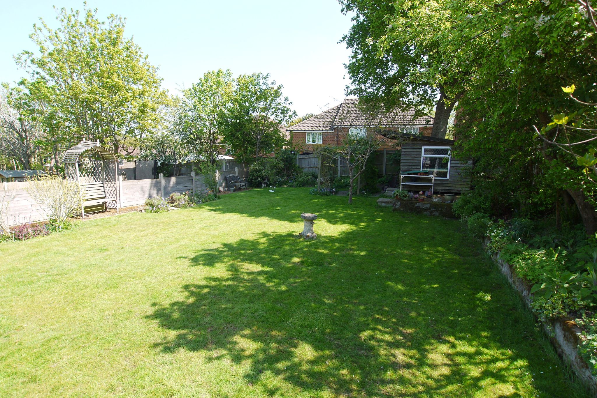 3 bedroom semi-detached house Sold in Sevenoaks - Photograph 1