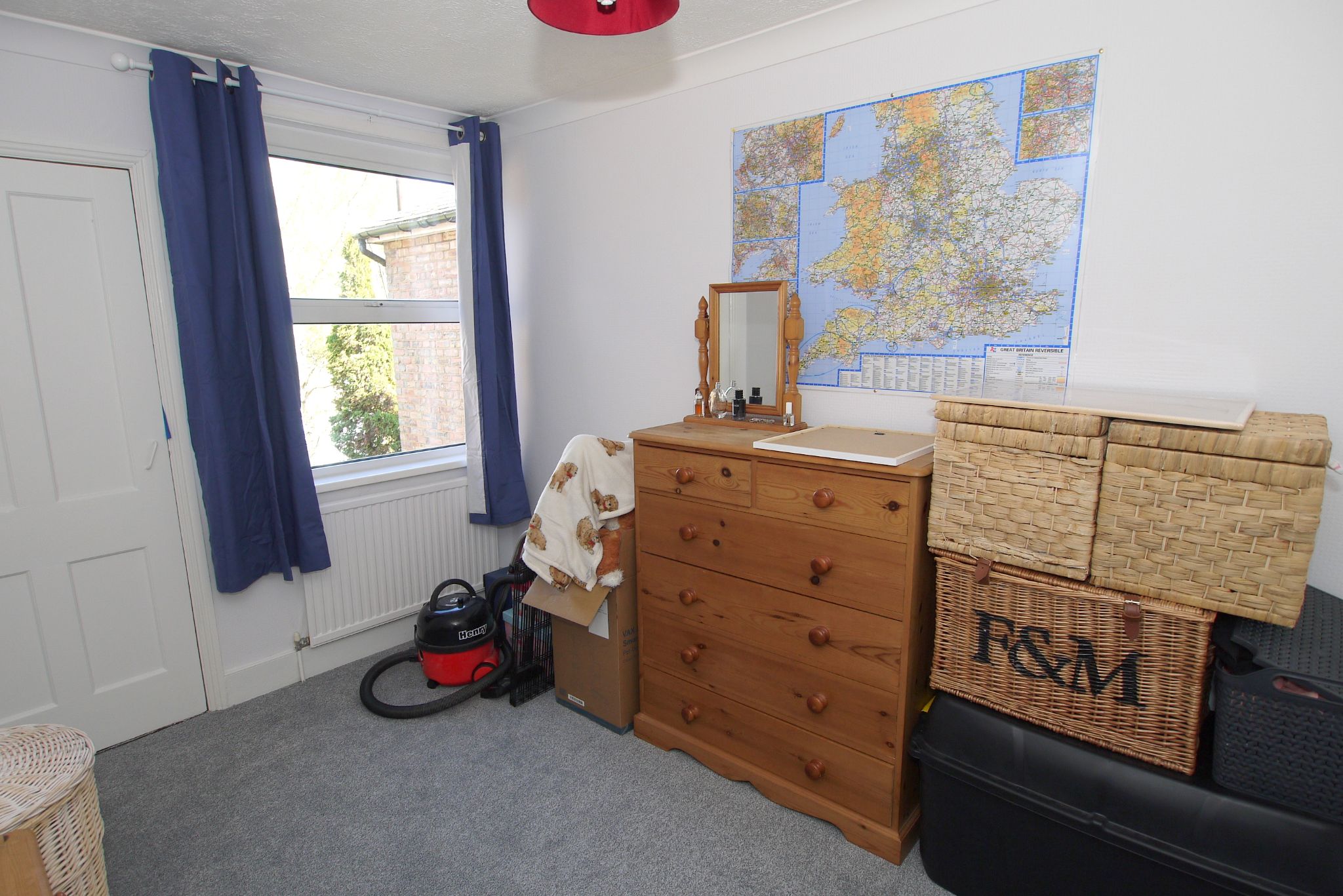 2 bedroom mid terraced house Sold in Sevenoaks - Photograph 7