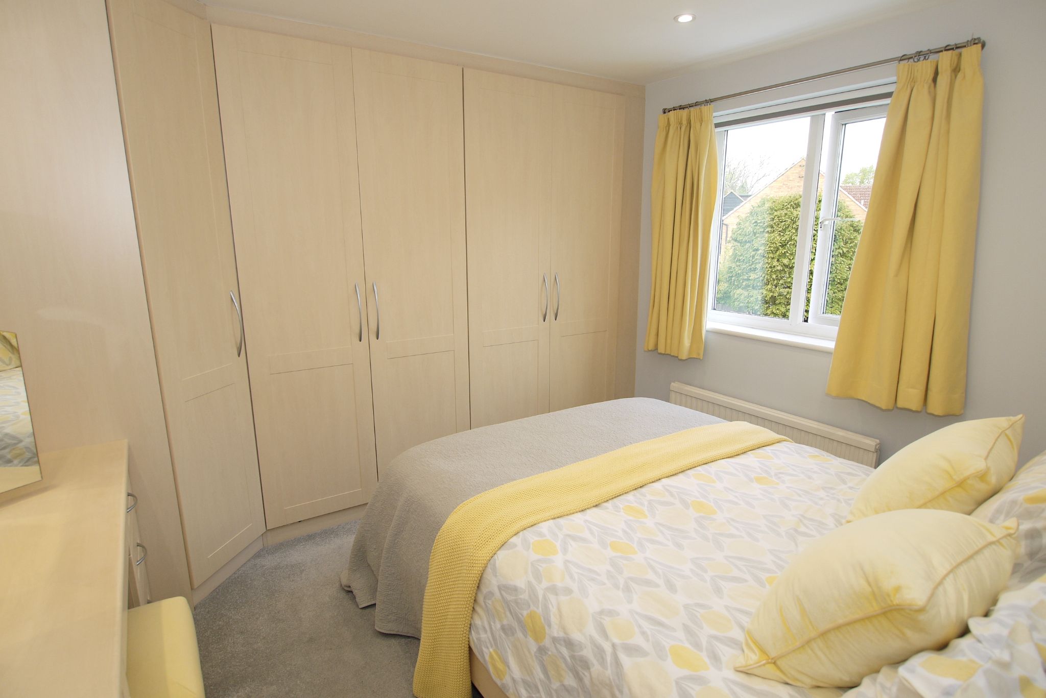 4 bedroom detached house For Sale in Farningham - Photograph 4