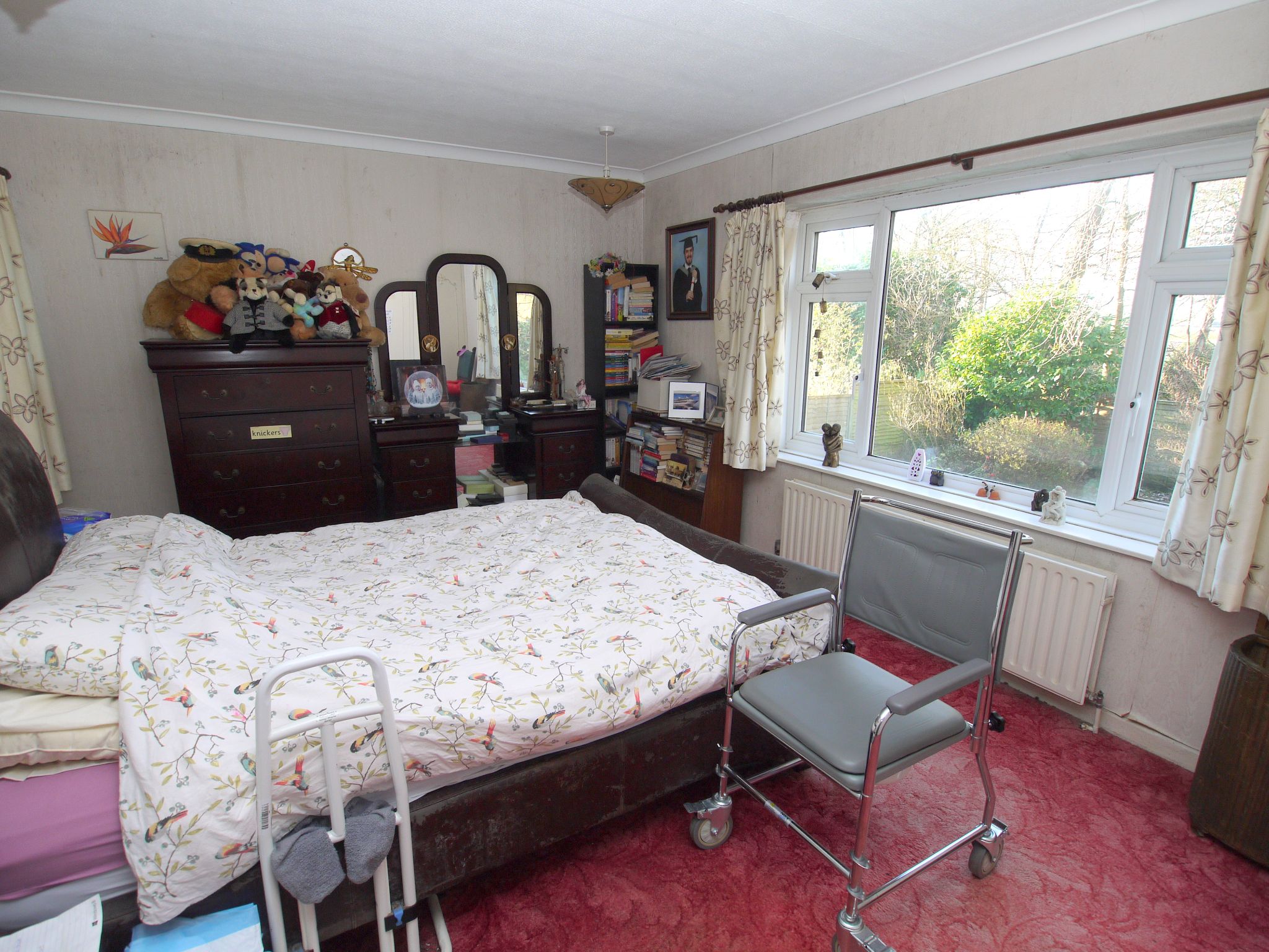 3 bedroom detached bungalow SSTC in Sevenoaks - Photograph 3