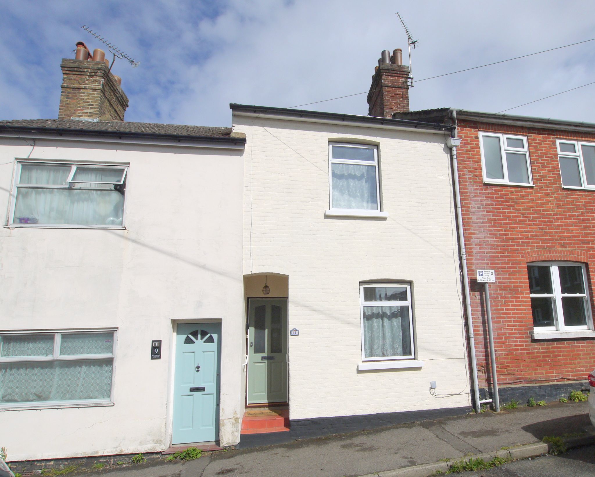 3 bedroom mid terraced house For Sale in Sevenoaks - Property photograph