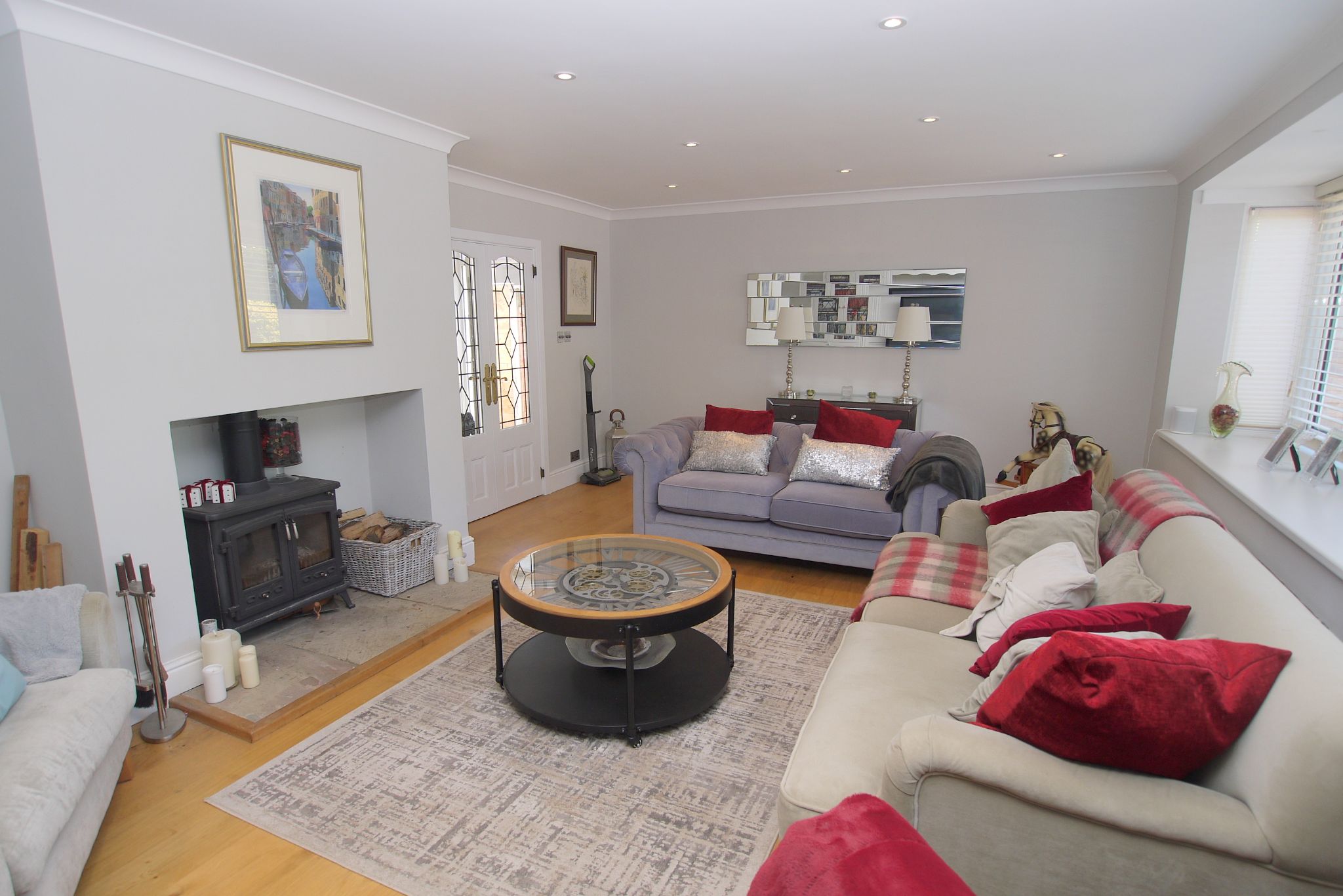 4 bedroom detached house For Sale in Sevenoaks - Property photograph