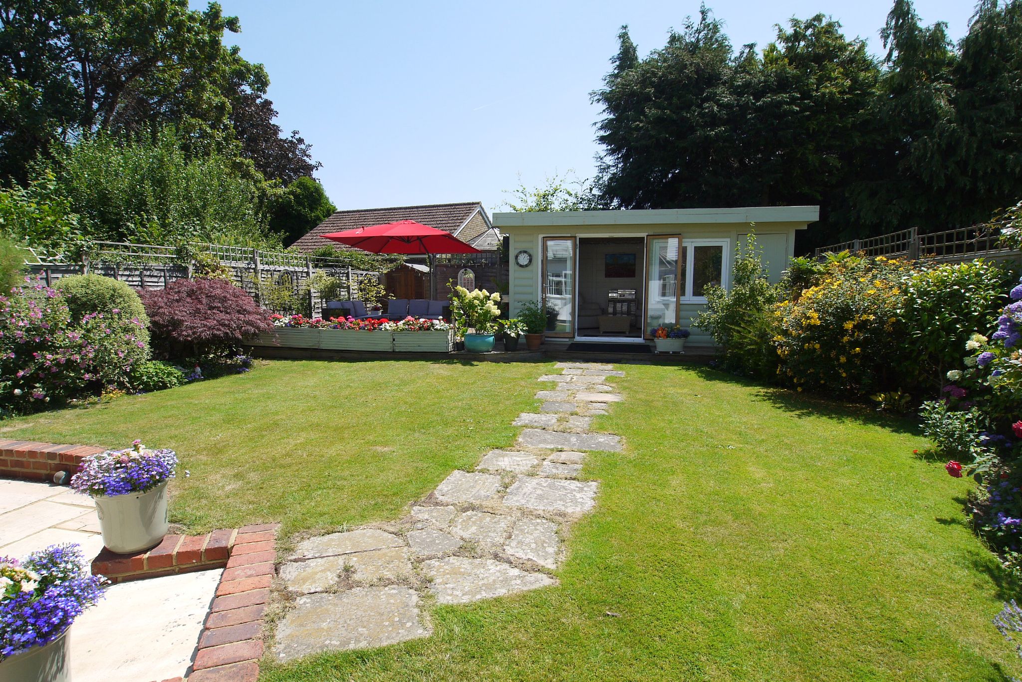 4 bedroom detached house For Sale in Sevenoaks - Photograph 12