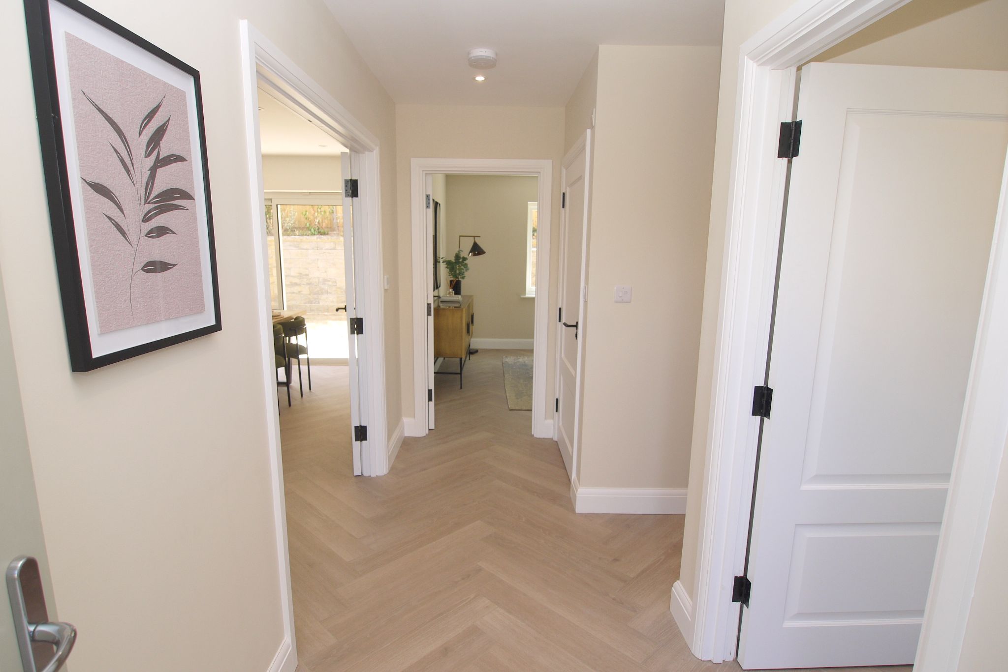 4 bedroom detached house For Sale in Sevenoaks - Photograph 14
