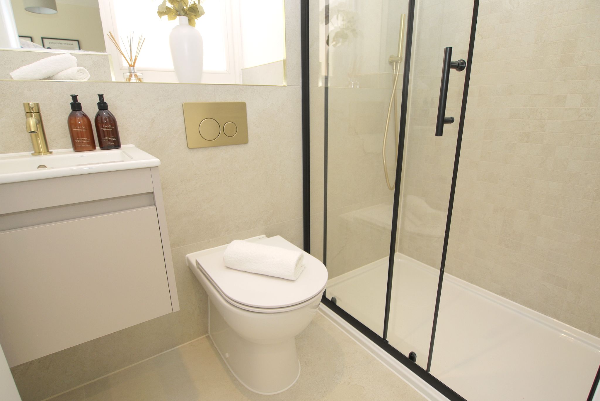 4 bedroom detached house For Sale in Sevenoaks - Photograph 17