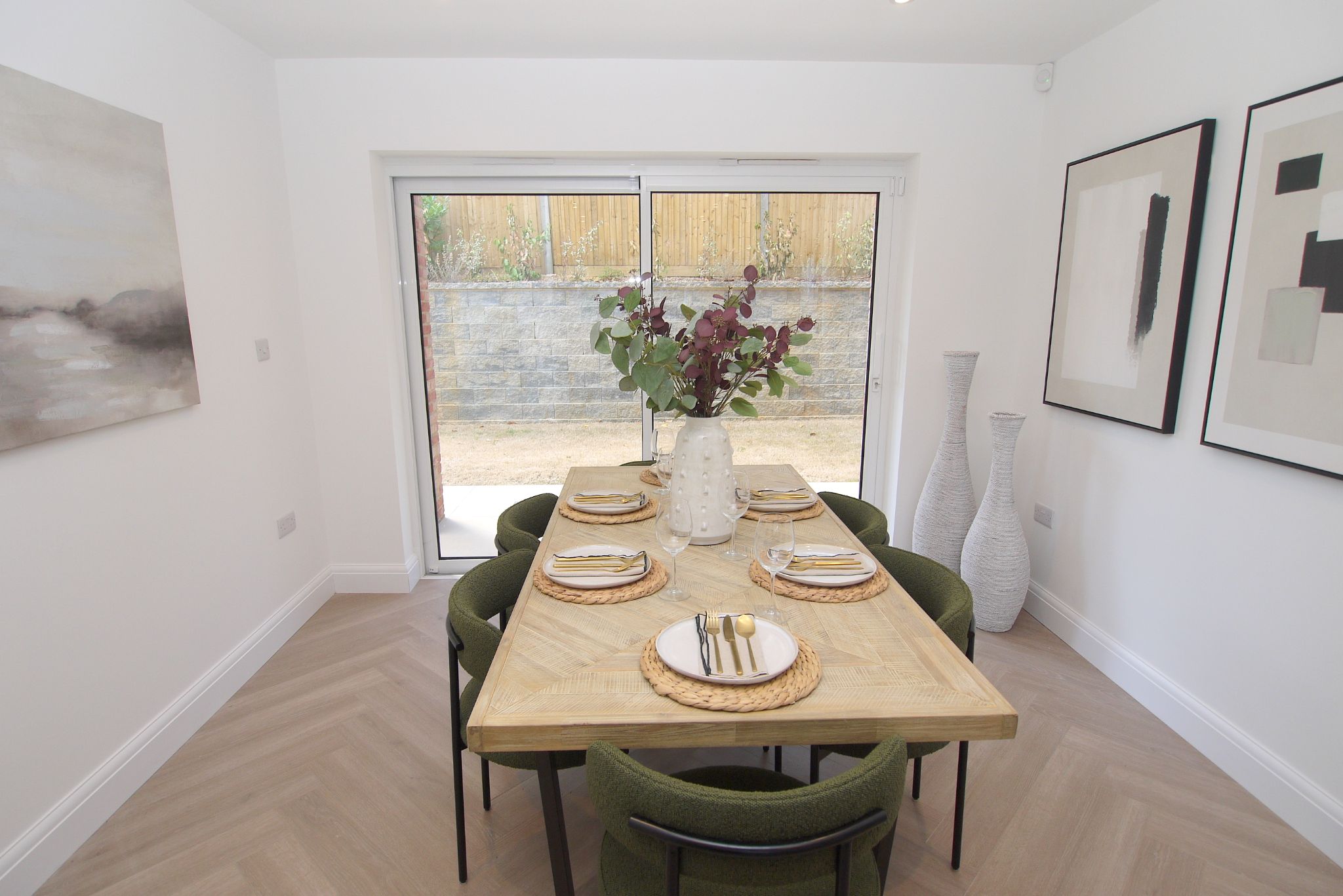 4 bedroom detached house For Sale in Sevenoaks - Photograph 11