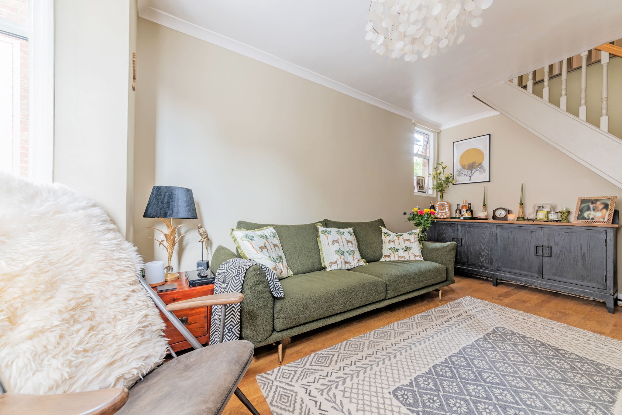 3 bedroom semi-detached house Sold in Sevenoaks - Photograph 9