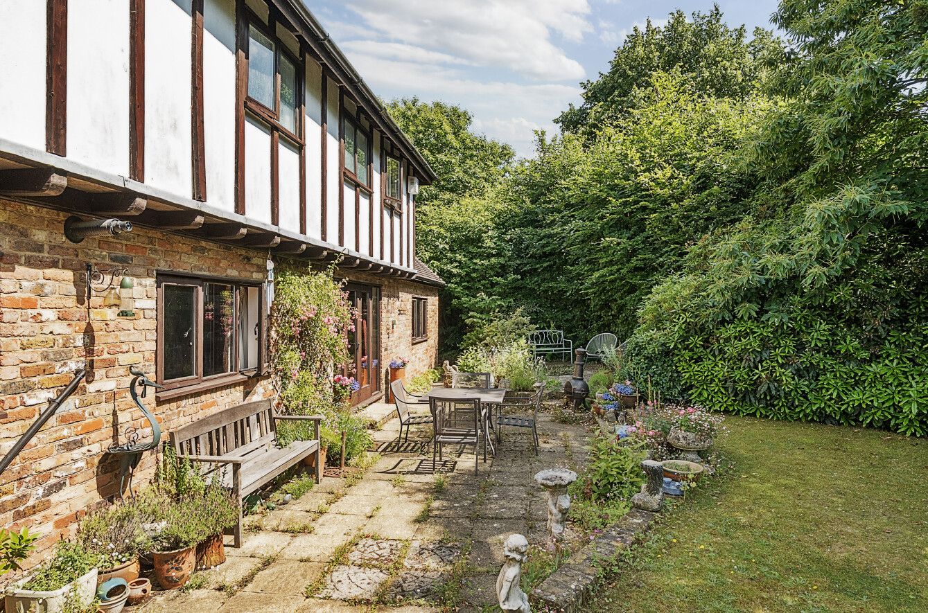 4 bedroom detached house SSTC in Sevenoaks - Photograph 16