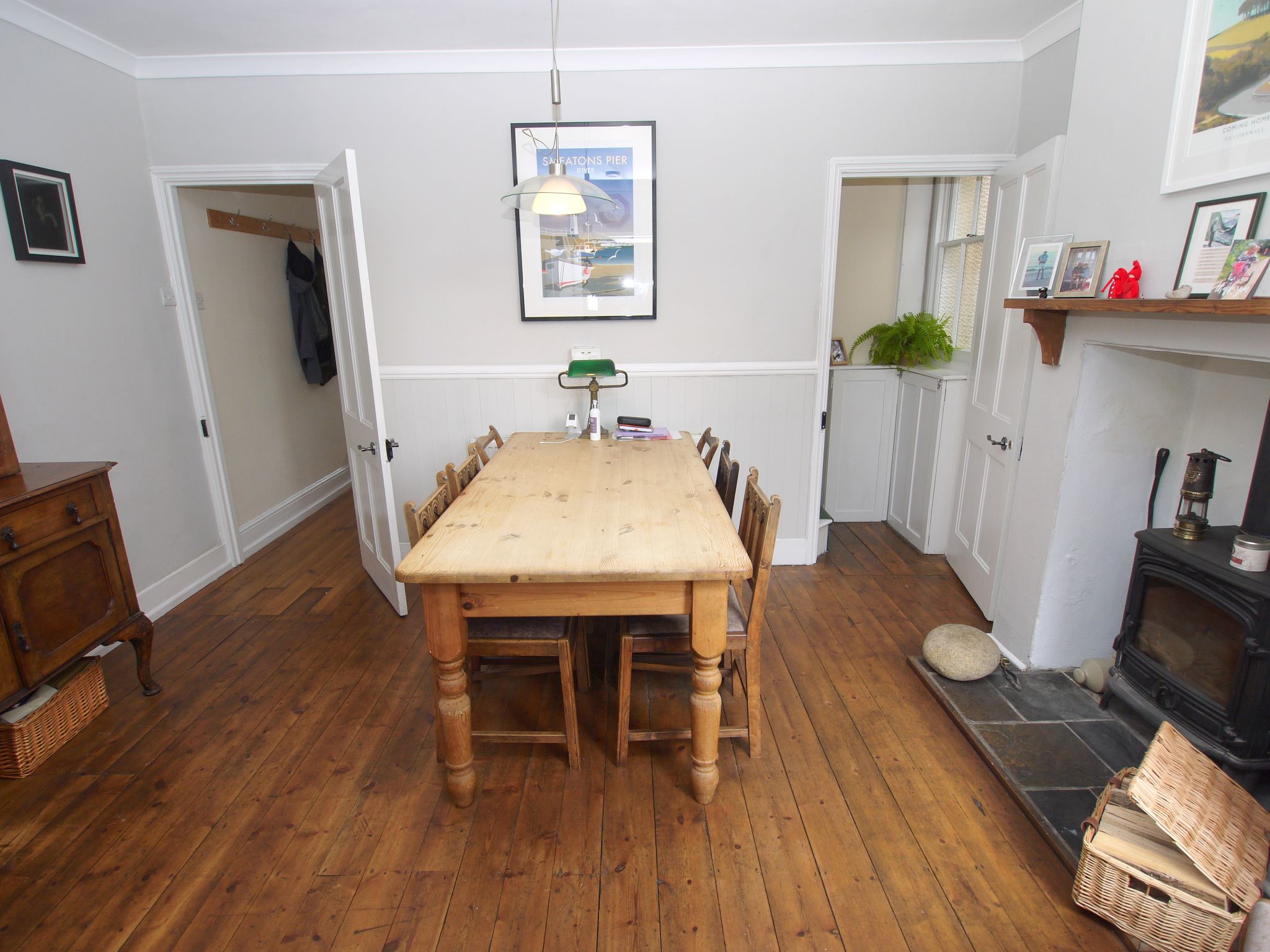 4 bedroom semi-detached house Sold in Sevenoaks - Photograph 12