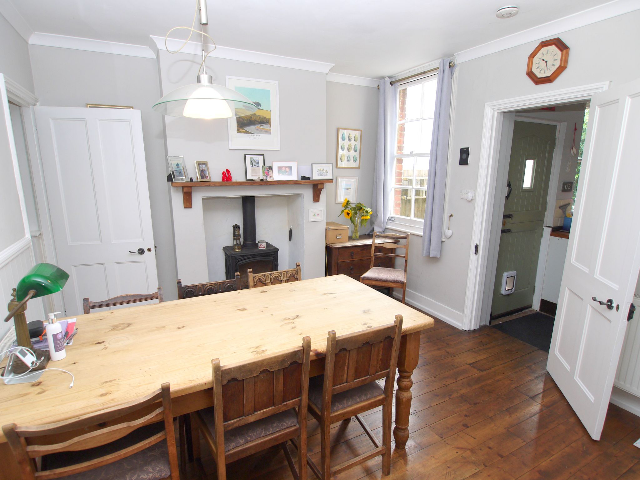 4 bedroom semi-detached house Sold in Sevenoaks - Photograph 13