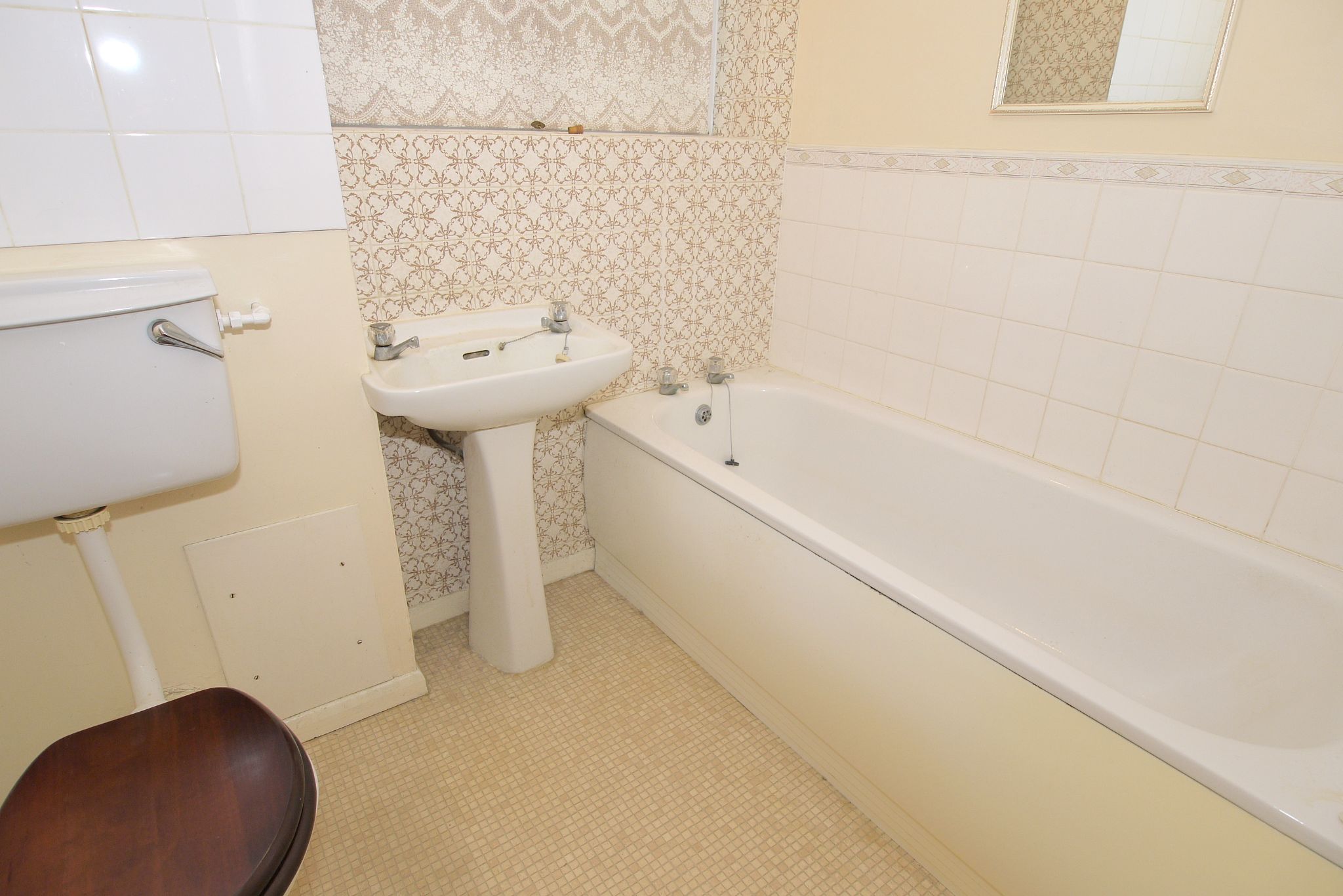 3 bedroom end terraced house Sold in Sevenoaks - Photograph 7