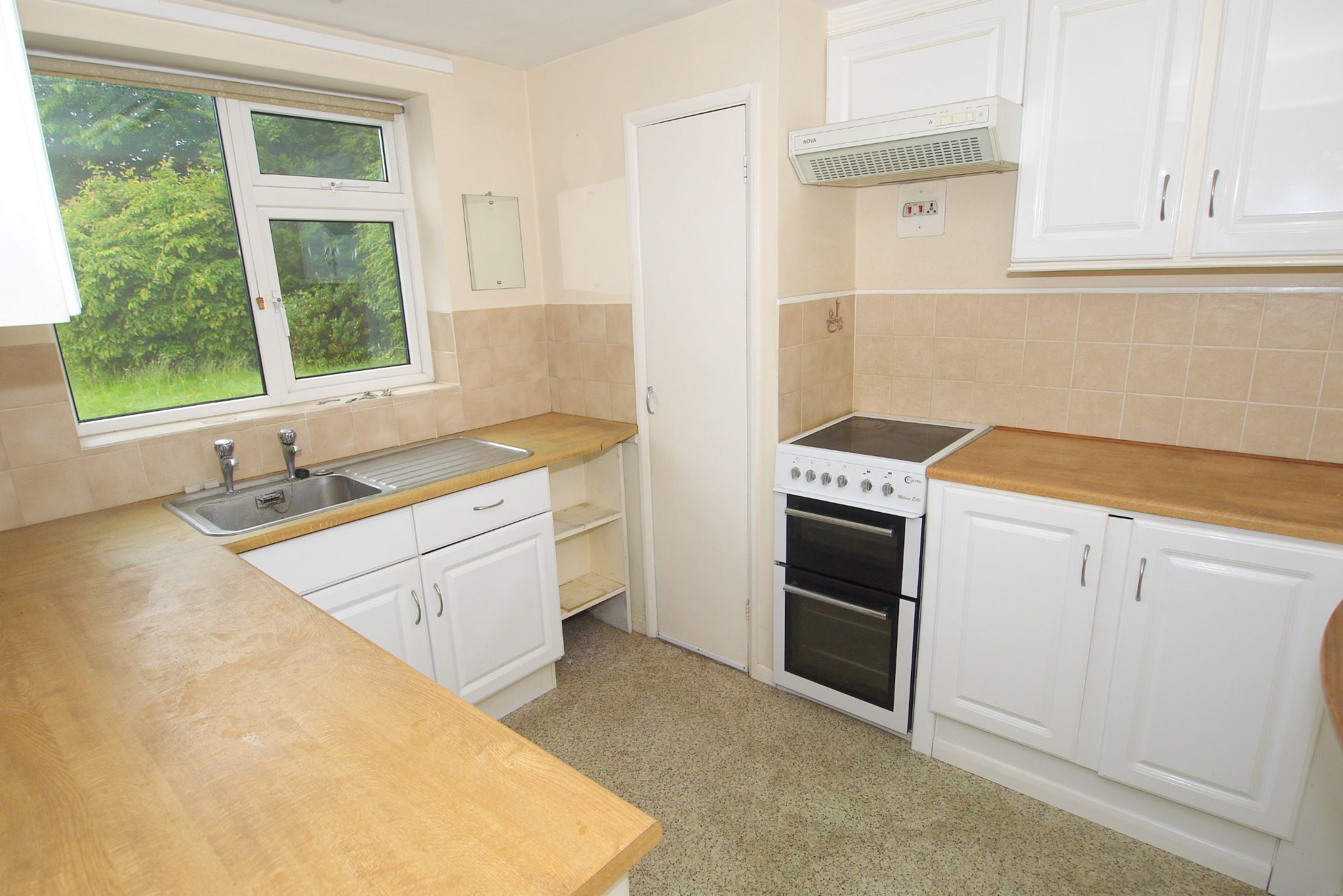 3 bedroom end terraced house Sold in Sevenoaks - Photograph 11