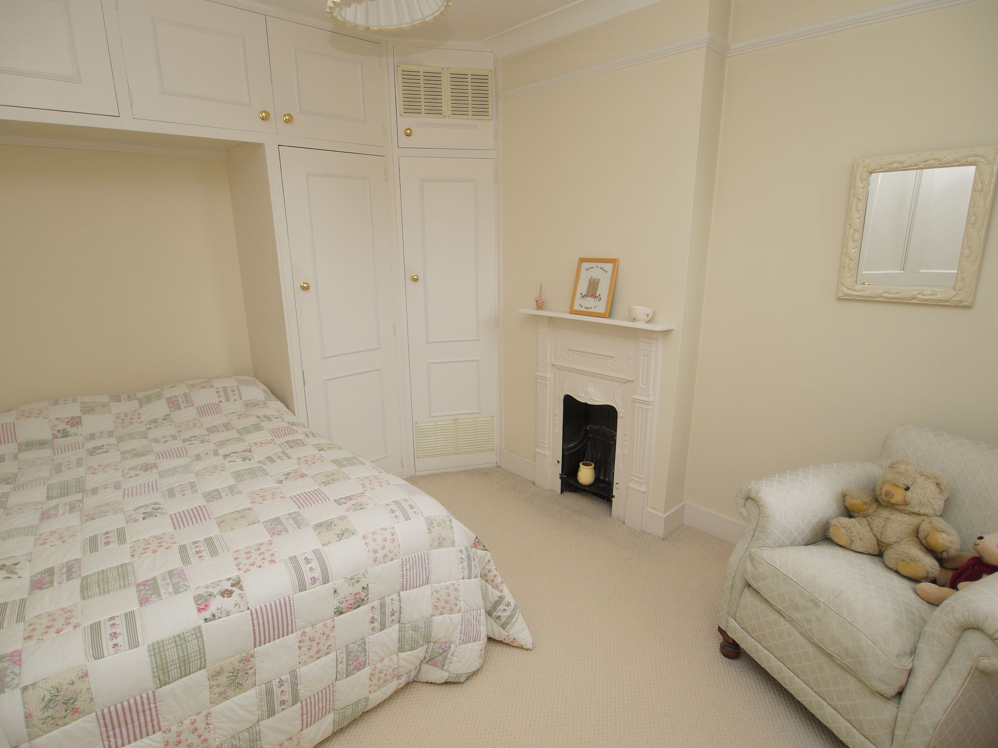 3 bedroom semi-detached house SSTC in Sevenoaks - Photograph 3