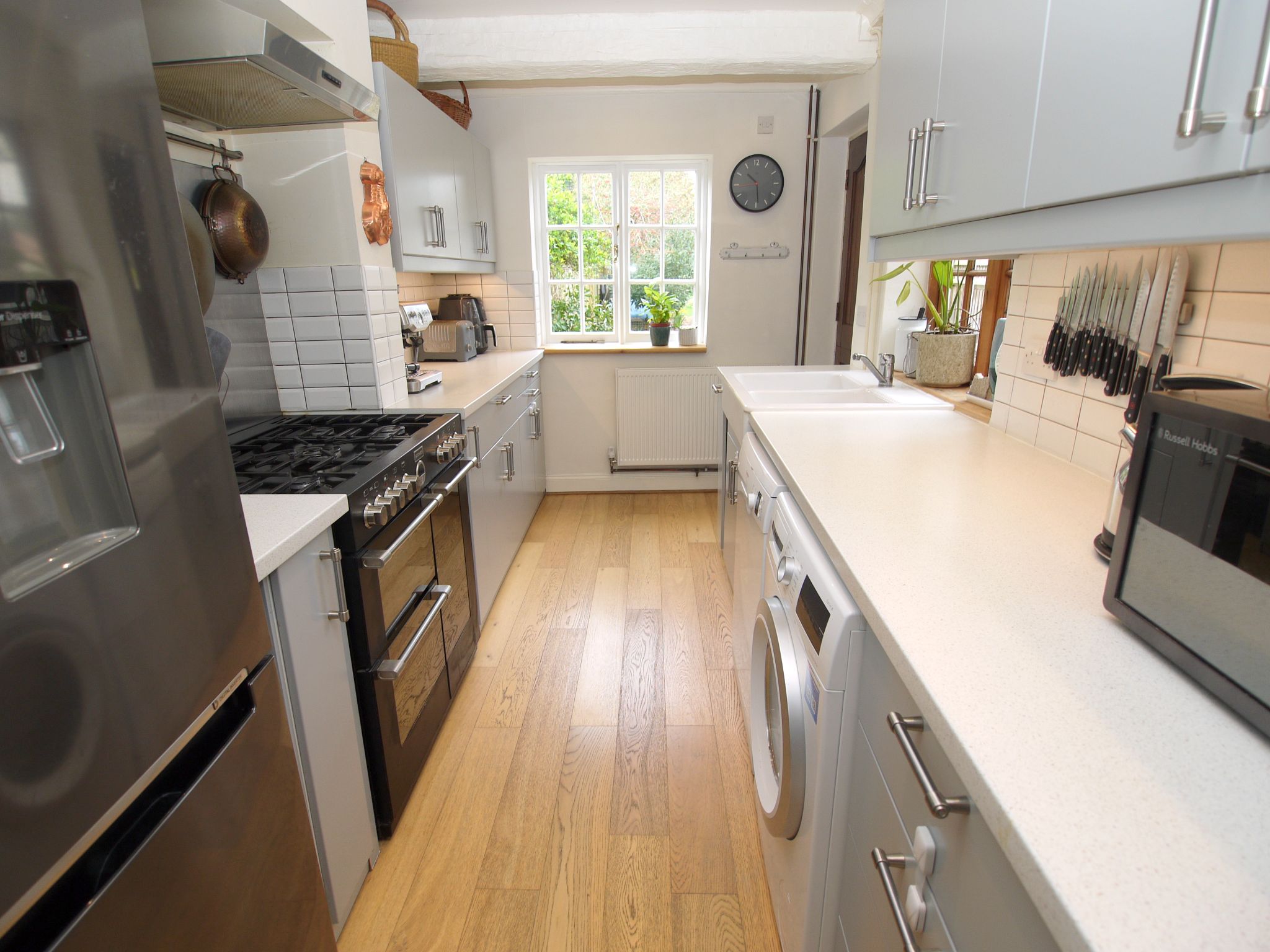 2 bedroom mid terraced house Sold in Sevenoaks - Photograph 5