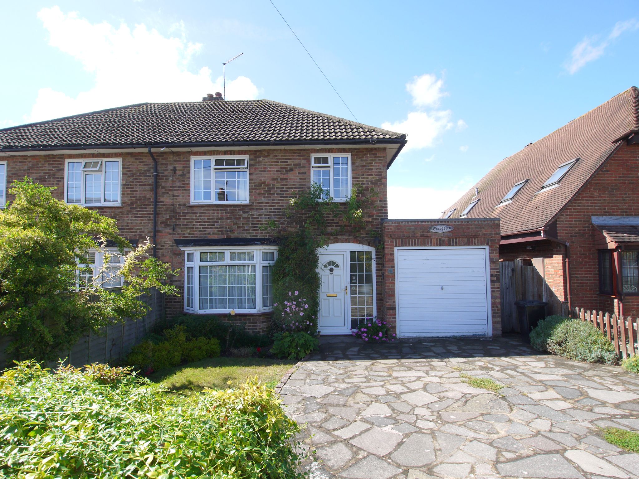 3 bedroom semi-detached house SSTC in Otford - Photograph 1