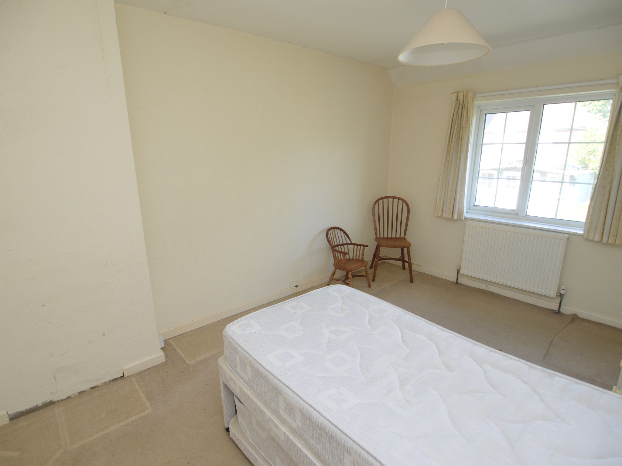 2 bedroom semi-detached house SSTC in Weald - Photograph 8