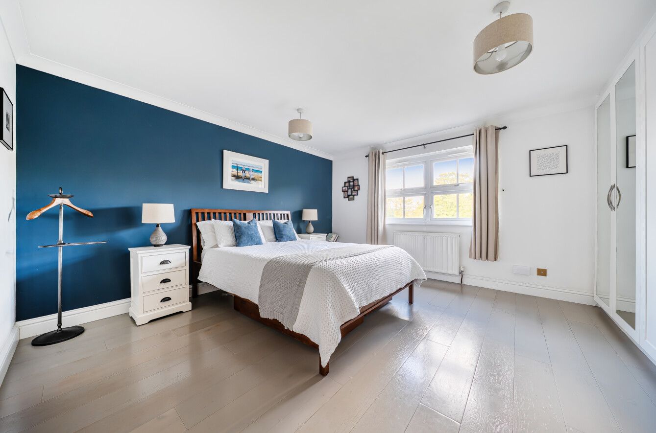 4 bedroom detached house For Sale in Otford - Photograph 21
