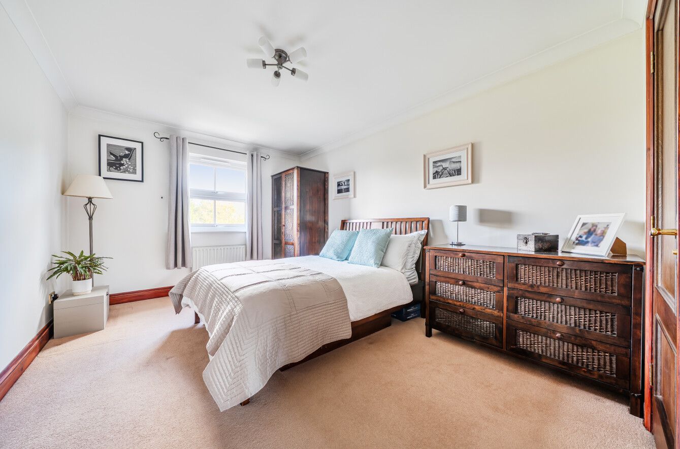 4 bedroom detached house For Sale in Otford - Photograph 22