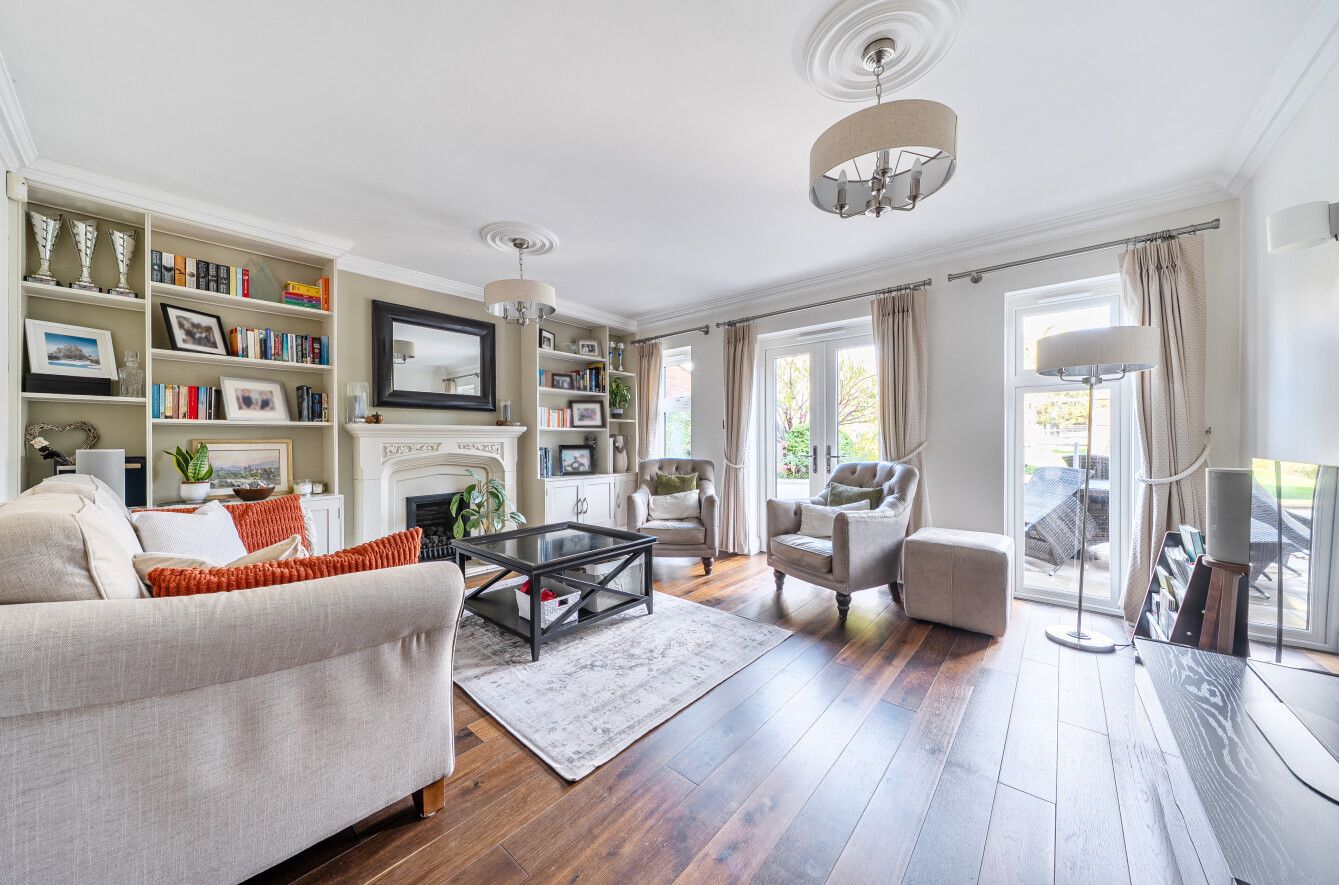4 bedroom detached house For Sale in Otford - Property photograph