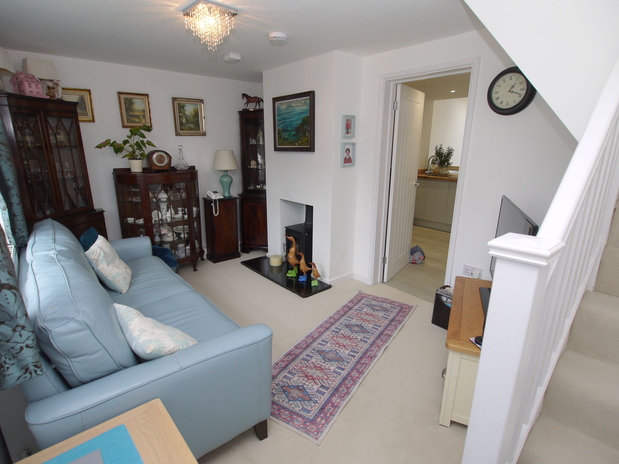 2 bedroom end terraced house Sold in Tonbridge - Photograph 4