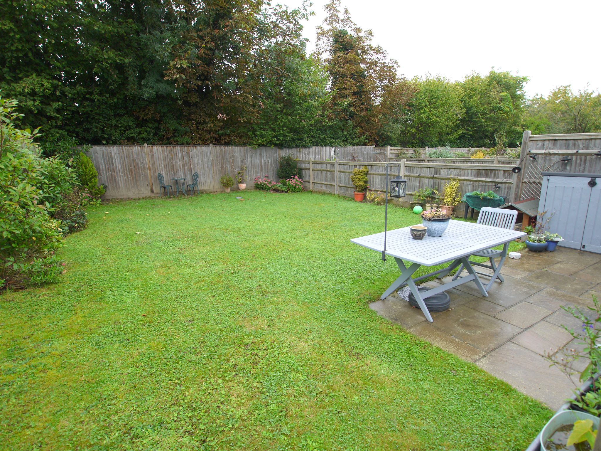 2 bedroom end terraced house Sold in Tonbridge - Photograph 3