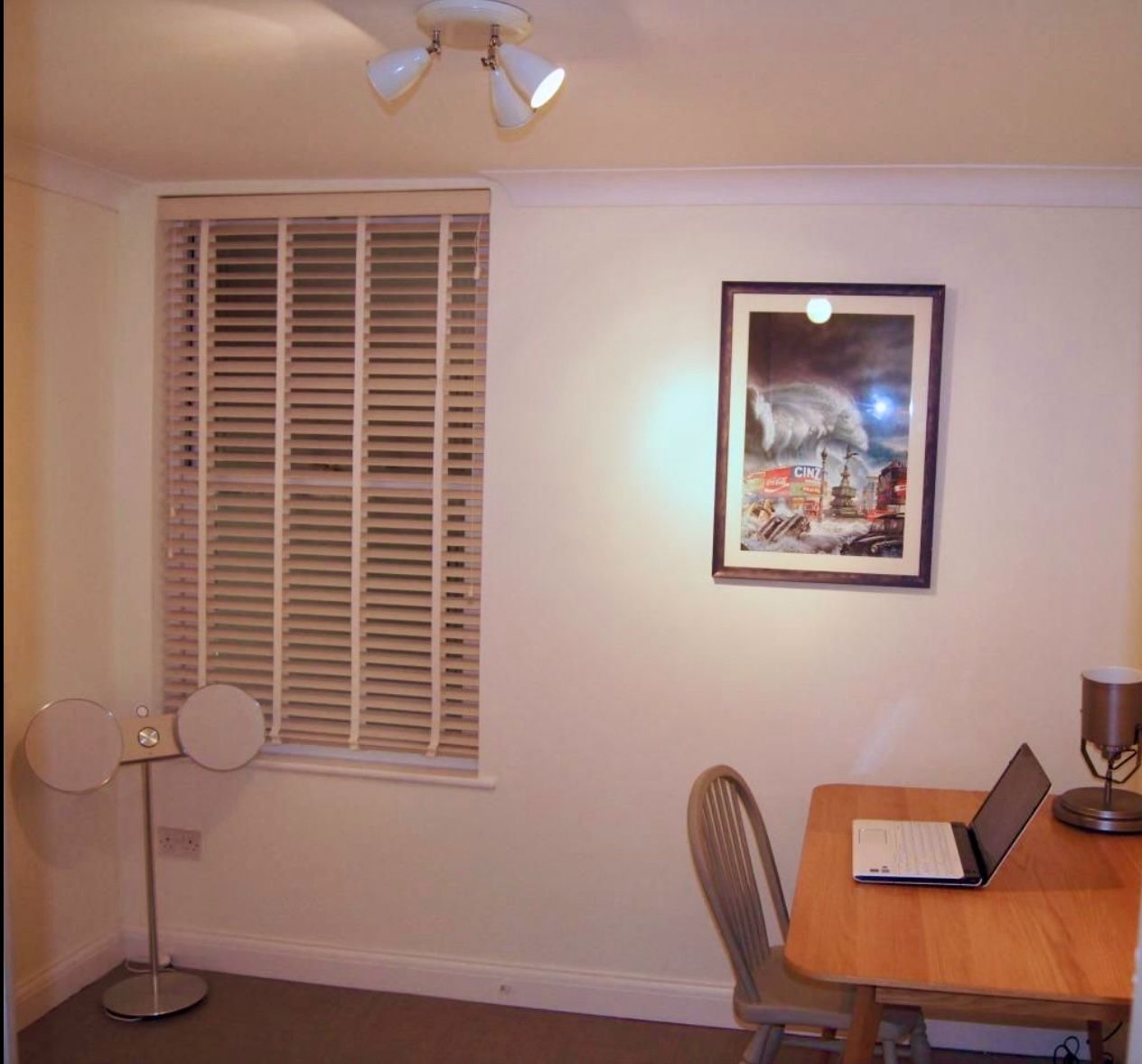 2 bedroom flat For Sale in Sevenoaks - Photograph 8