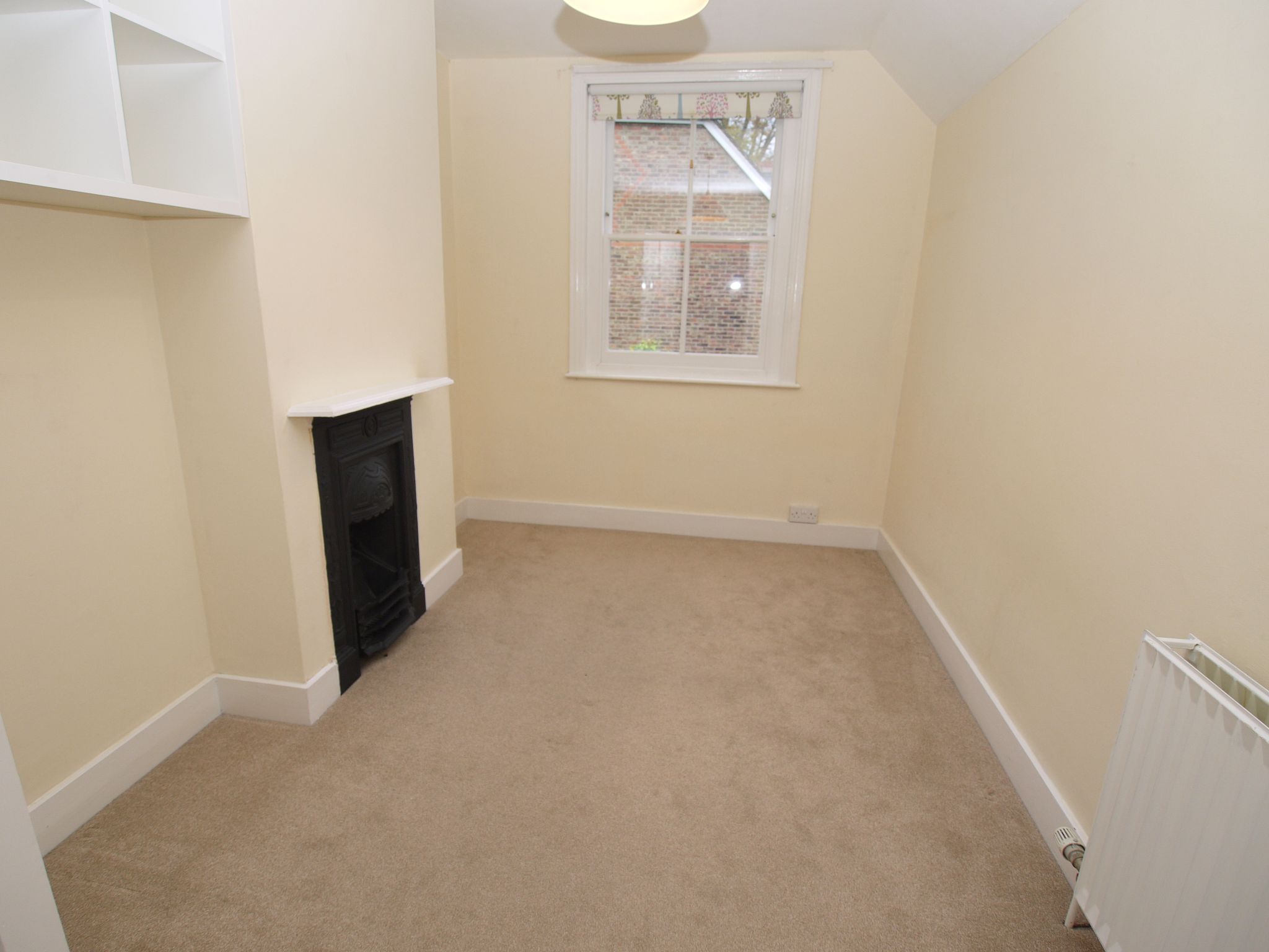 4 bedroom semi-detached house Reserved in Sevenoaks - Photograph 10
