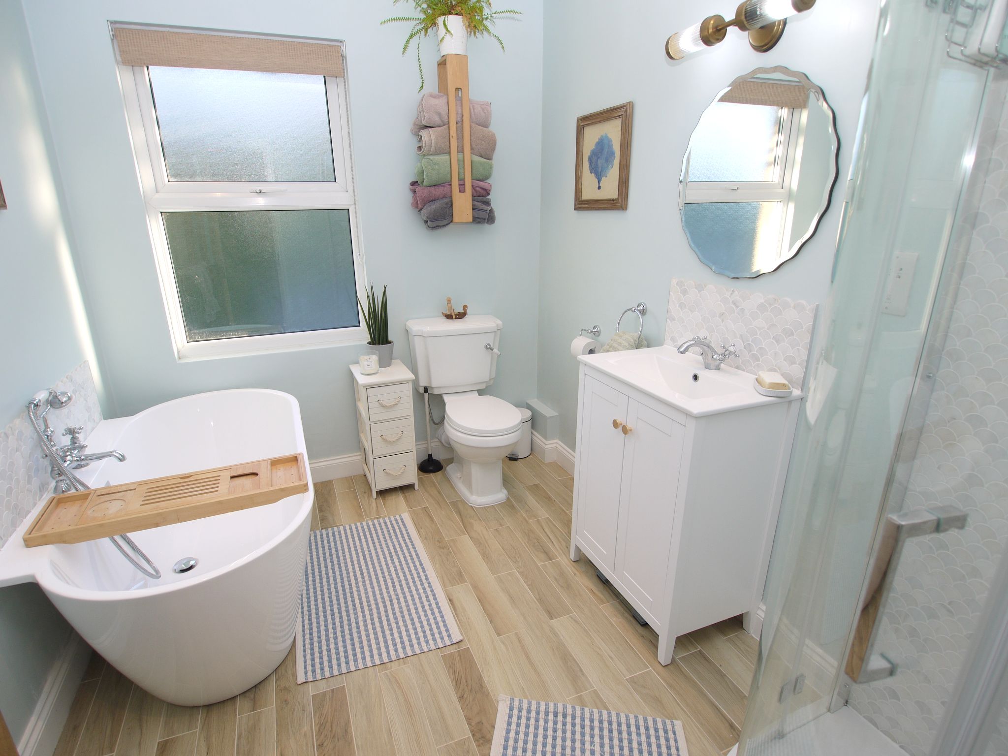 3 bedroom mid terraced house For Sale in Sevenoaks - Photograph 5