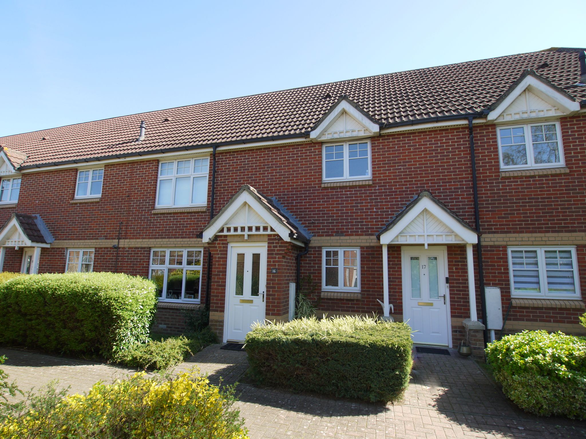 2 bedroom flat For Sale in Sevenoaks - Photograph 1