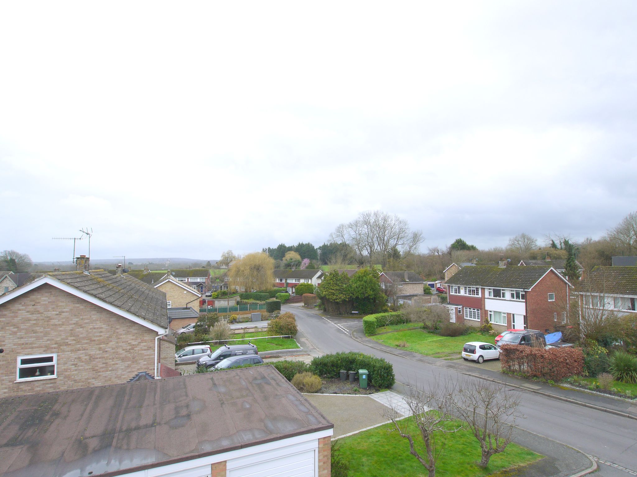 2 bedroom apartment SSTC in Sevenoaks - Photograph 9