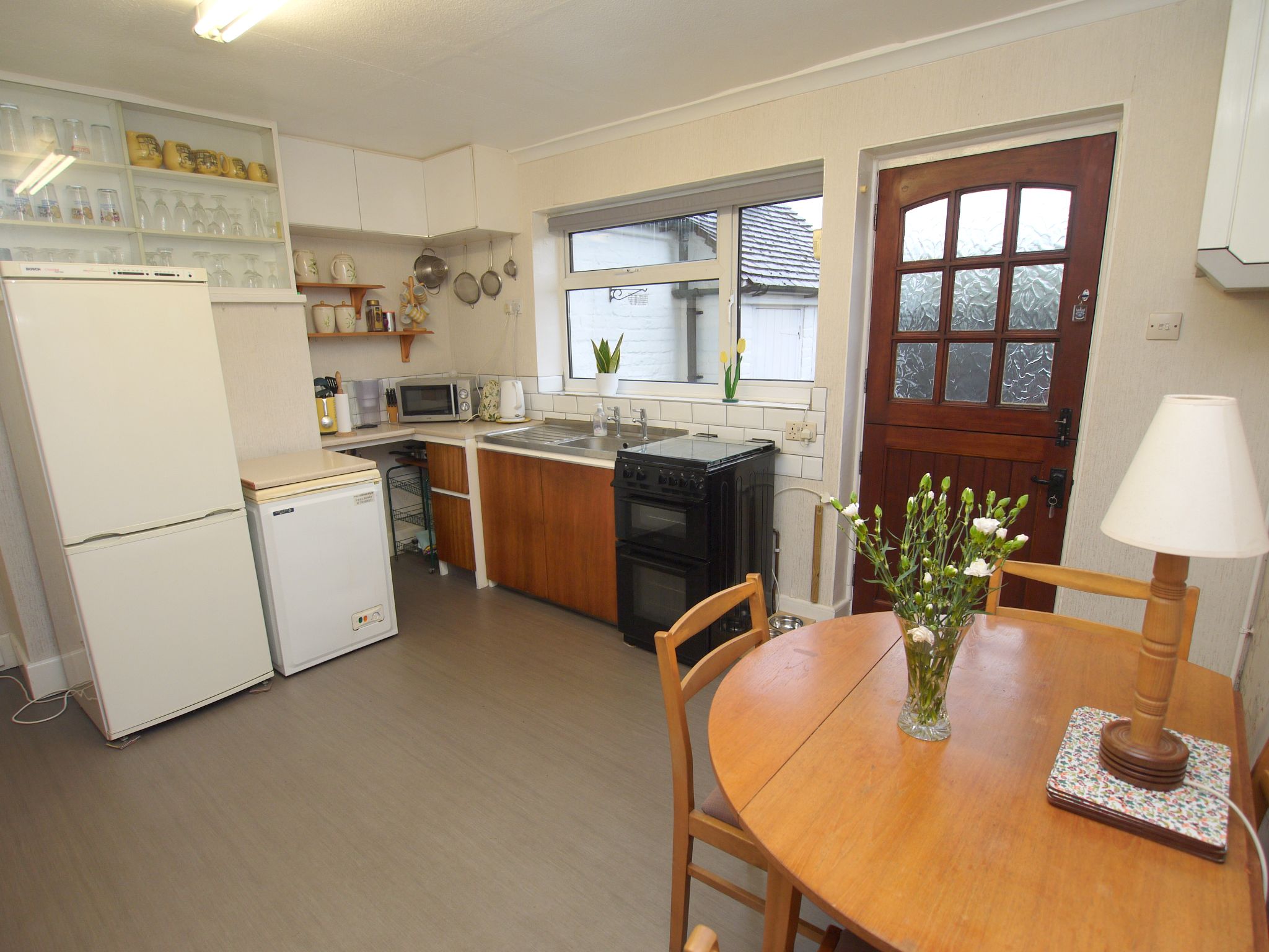 3 bedroom semi-detached house SSTC in Sevenoaks - Photograph 3