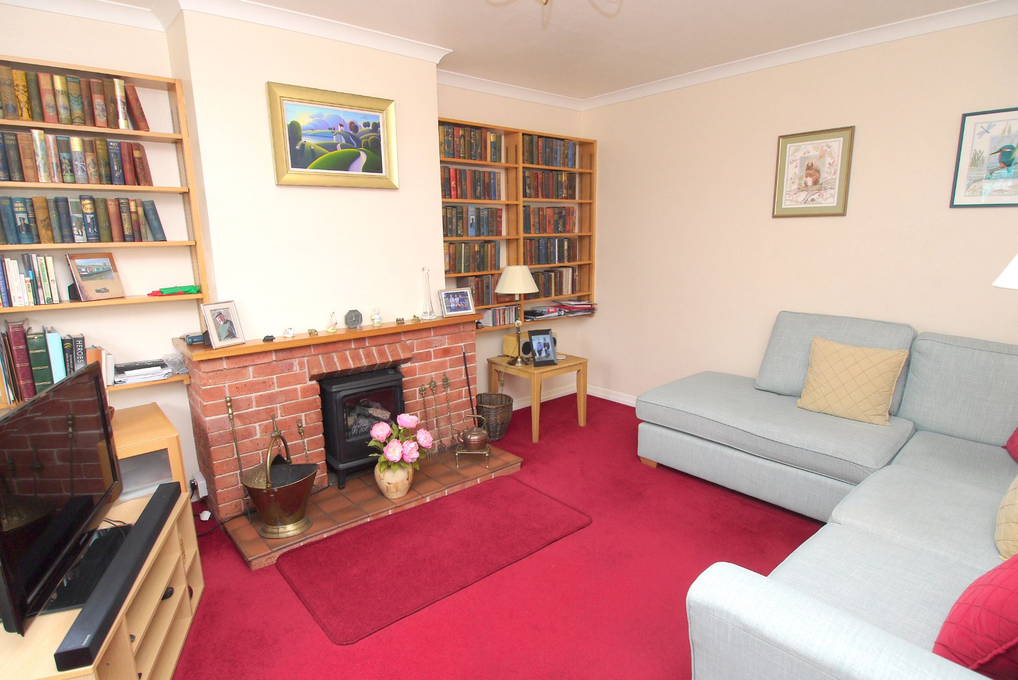 3 bedroom semi-detached house For Sale in Sevenoaks - Photograph 5