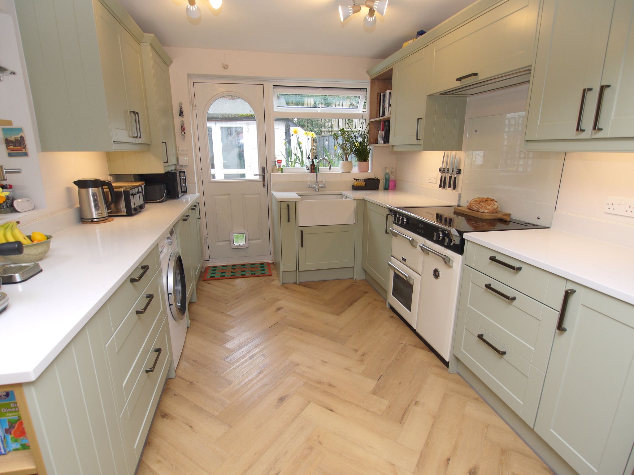2 bedroom semi-detached house Sold in Sevenoaks - Photograph 4