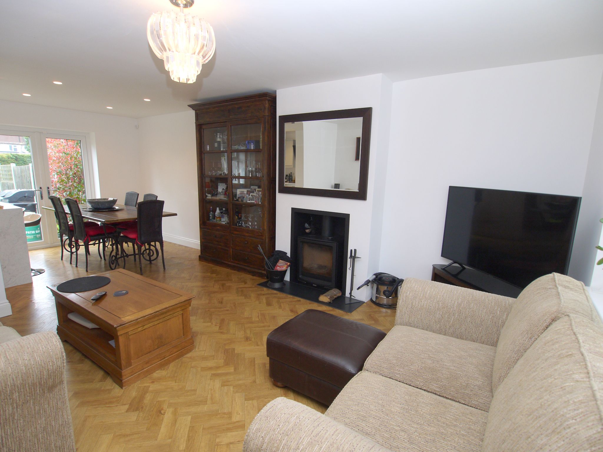 3 bedroom semi-detached house SSTC in Sevenoaks - Photograph 2