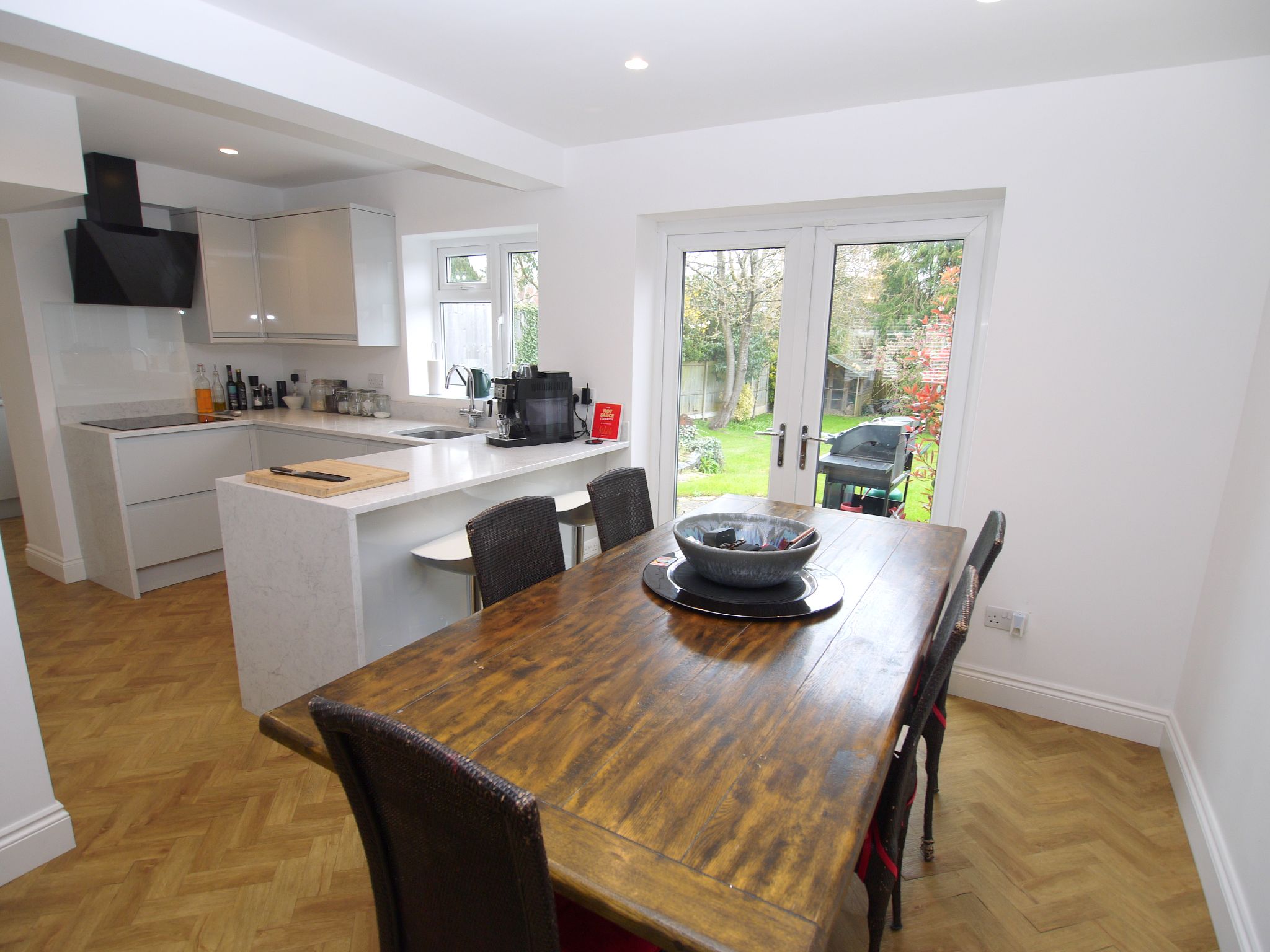 3 bedroom semi-detached house SSTC in Sevenoaks - Photograph 3