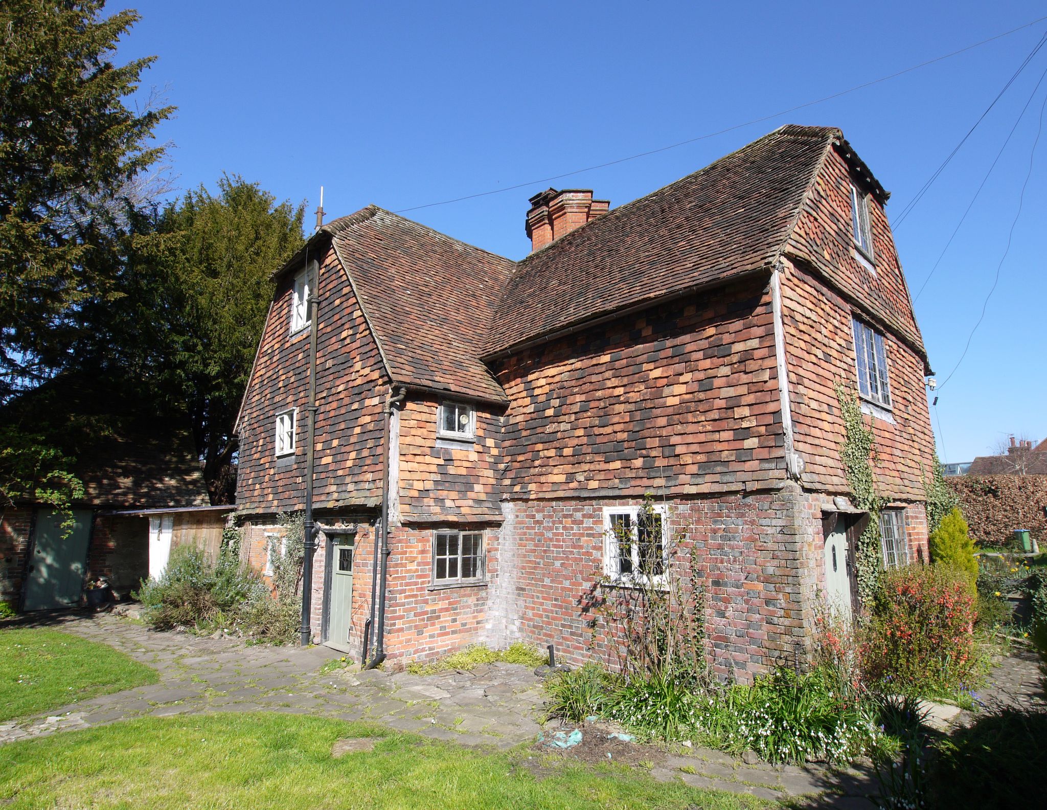 2 bedroom semi-detached house For Sale in Otford - Photograph 1