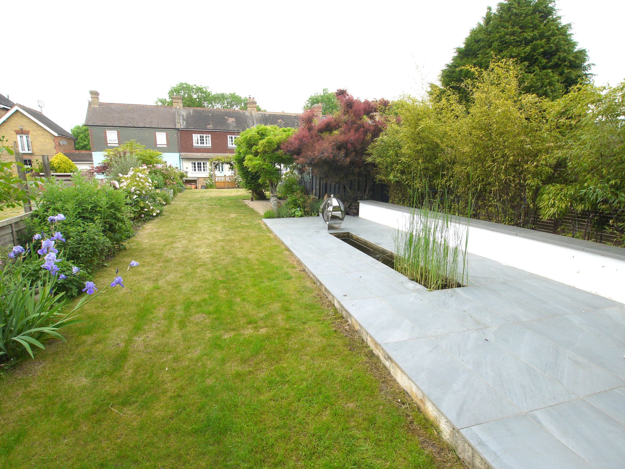 2 bedroom mid terraced house For Sale in Sevenoaks - Photograph 13