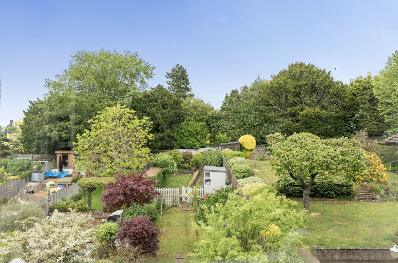 6 bedroom semi-detached house For Sale in Sevenoaks - Photograph 23