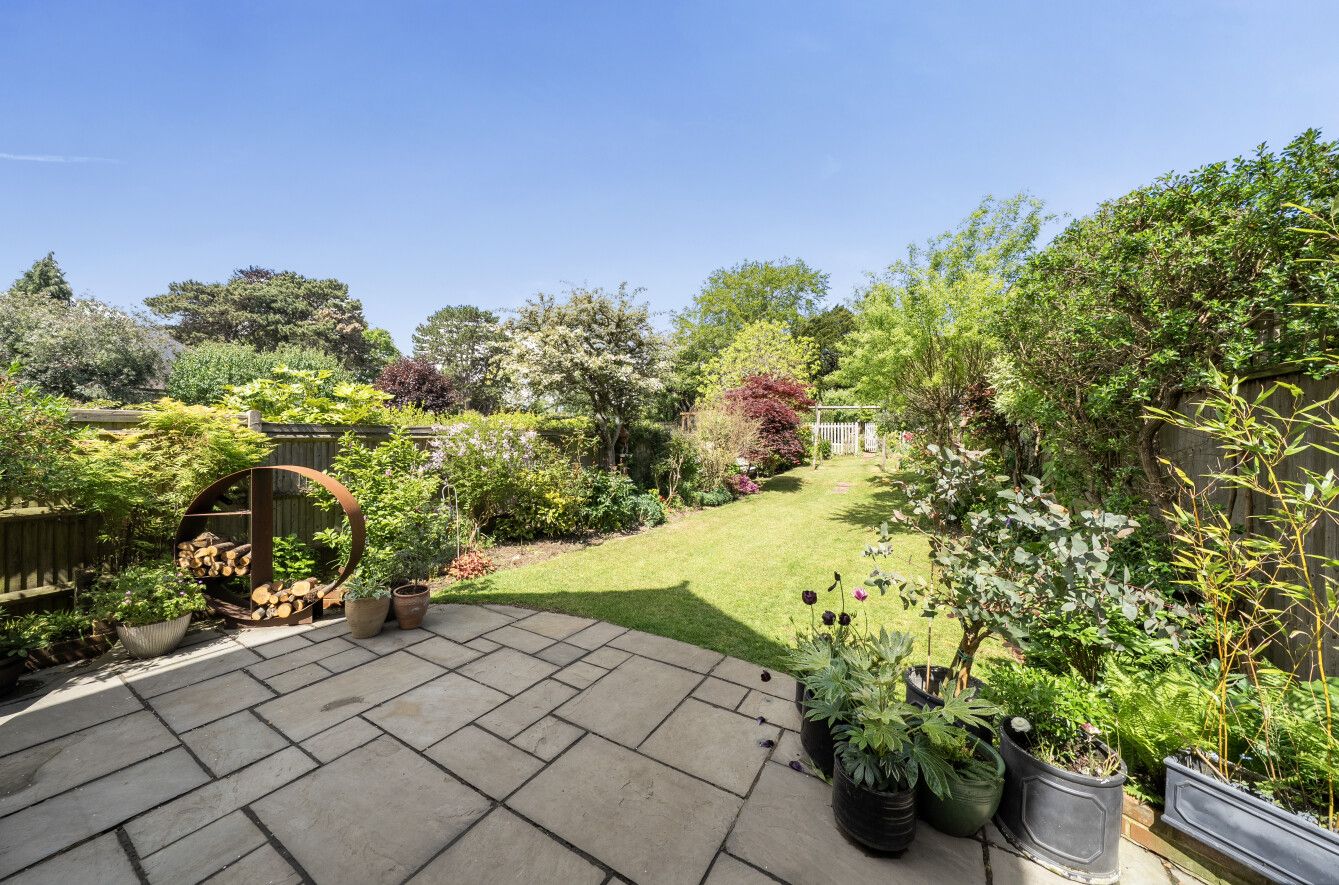 6 bedroom semi-detached house For Sale in Sevenoaks - Photograph 19