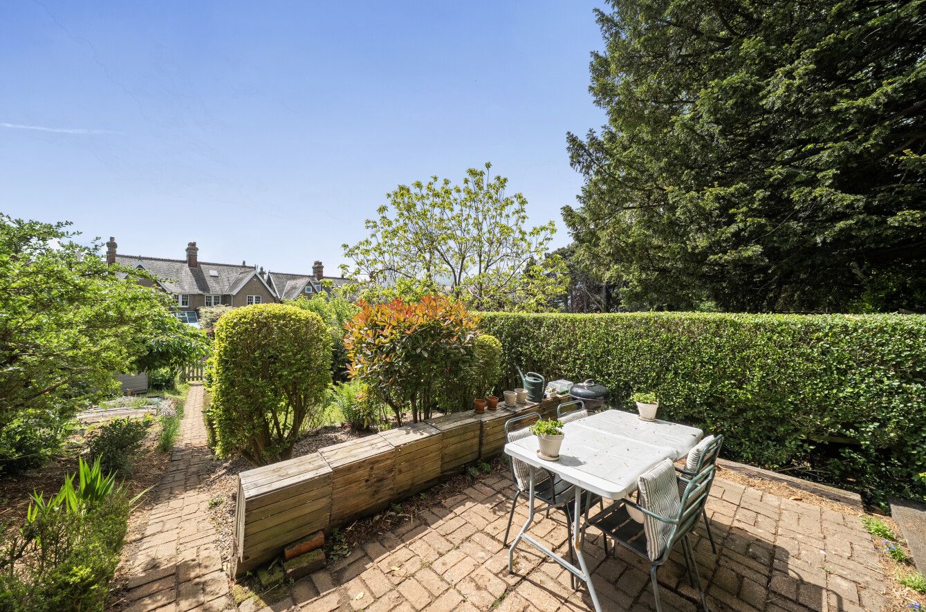 6 bedroom semi-detached house For Sale in Sevenoaks - Photograph 22