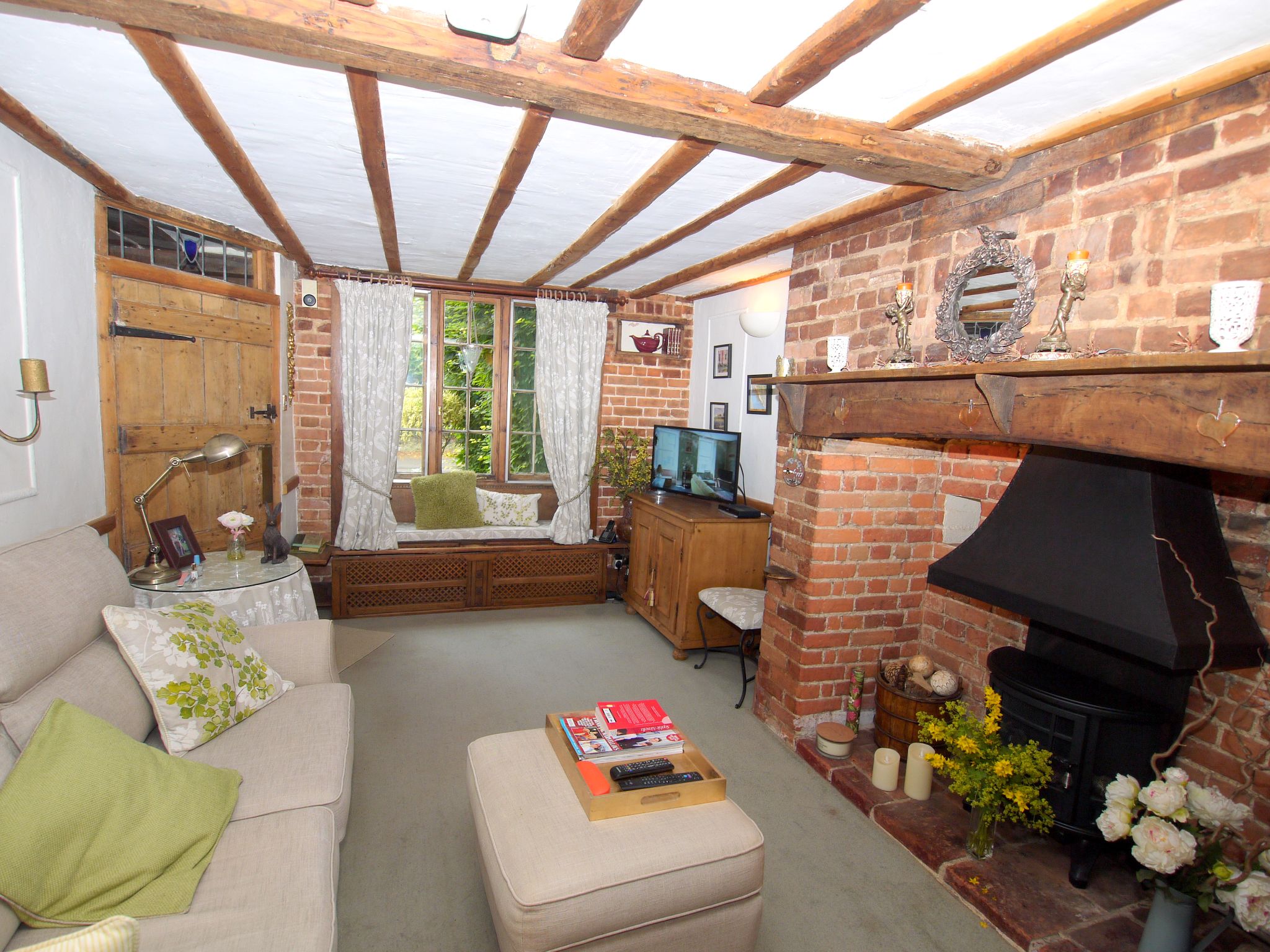 2 bedroom cottage house To Let in Sevenoaks - Property photograph