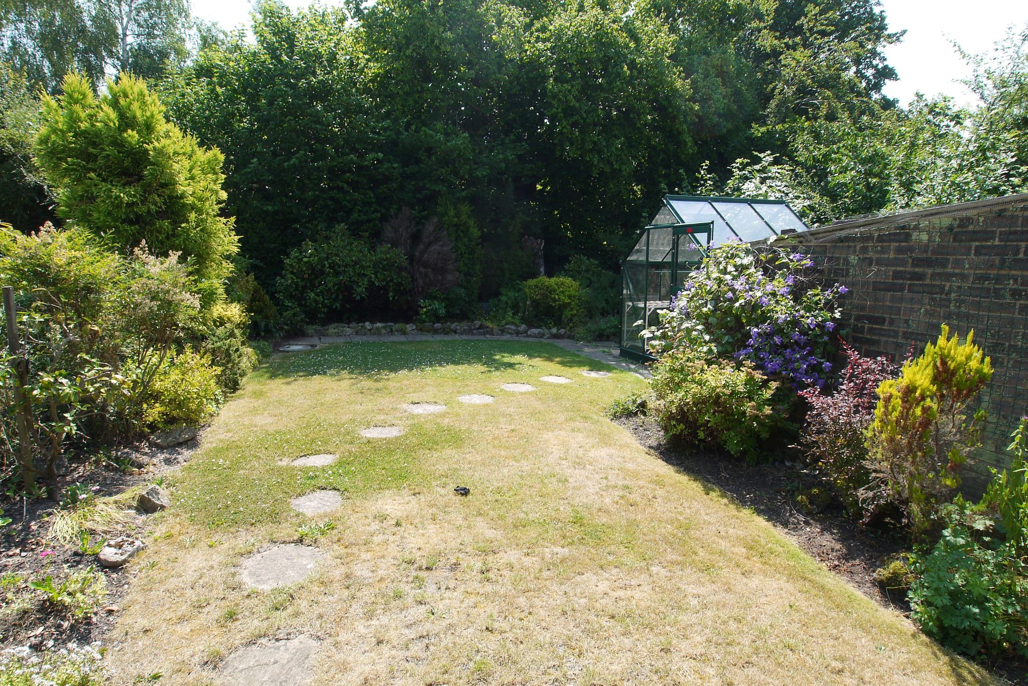 3 bedroom semi-detached house For Sale in Sevenoaks - Photograph 11