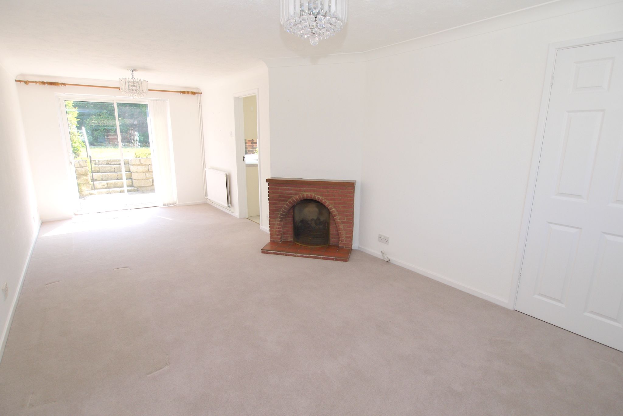 3 bedroom semi-detached house For Sale in Sevenoaks - Property photograph