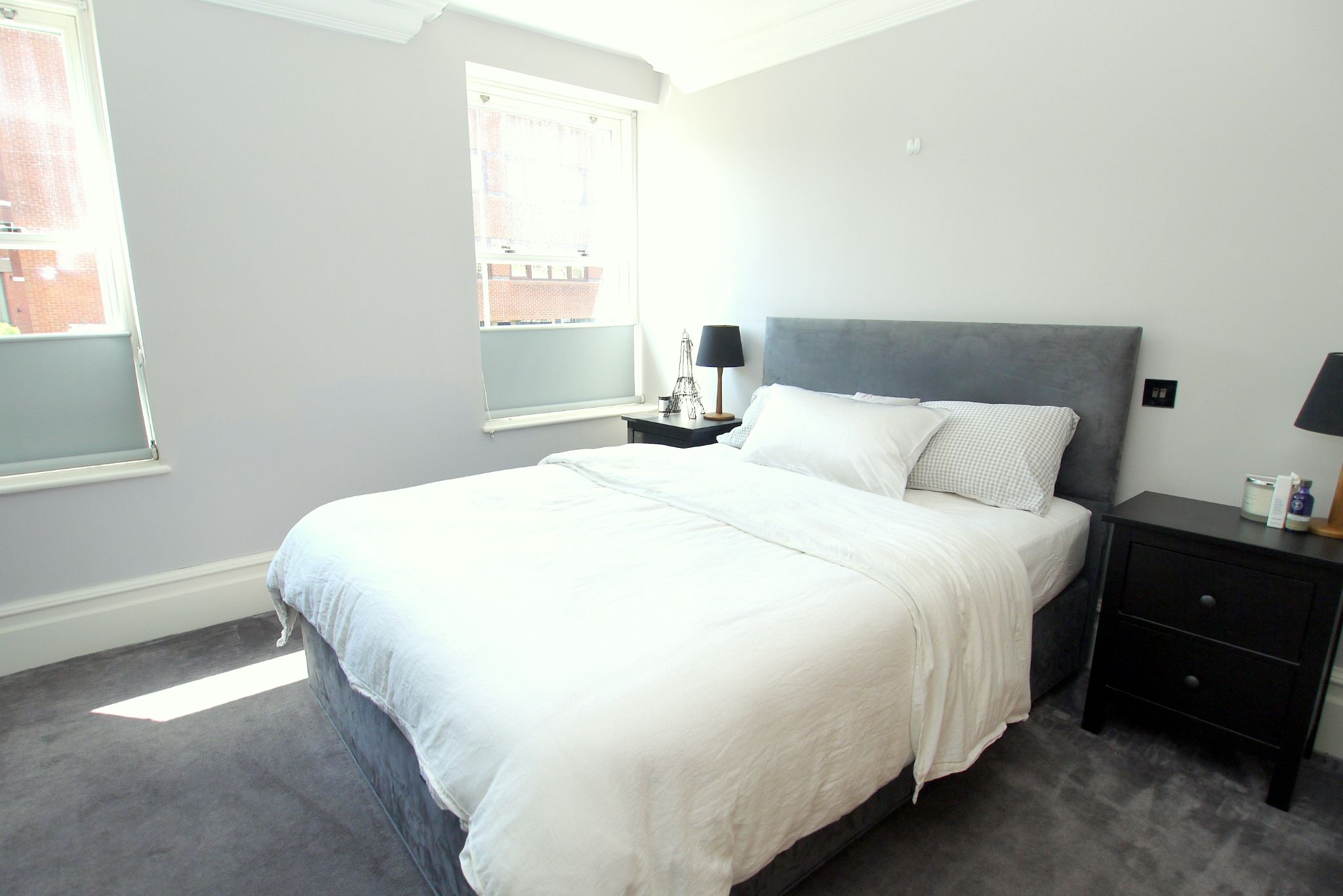 1 bedroom apartment For Sale in Sevenoaks - Photograph 1