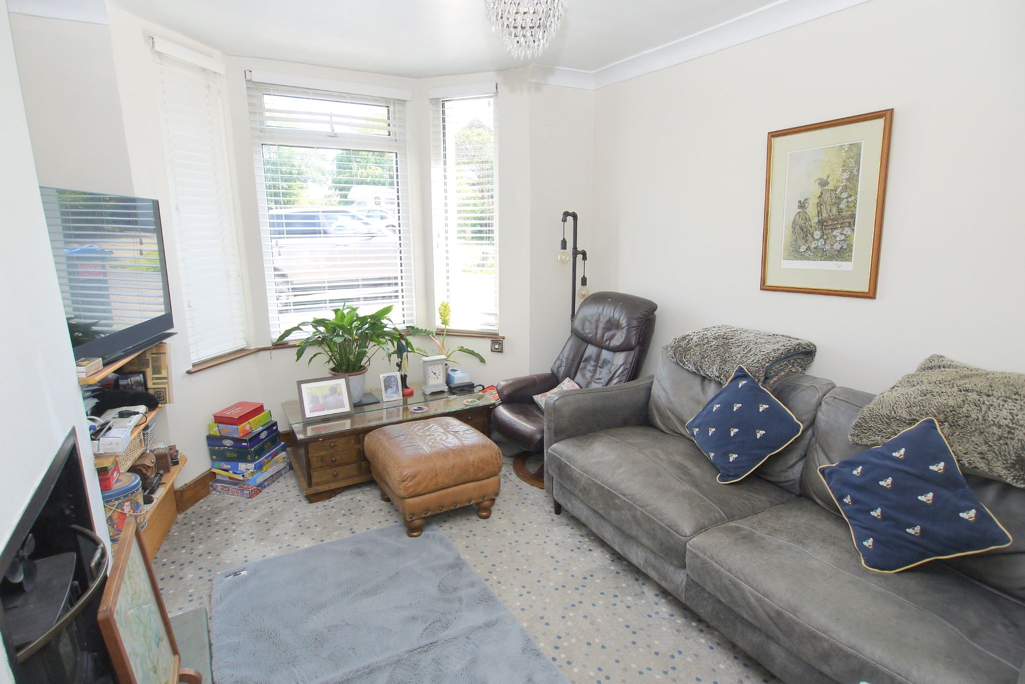2 bedroom semi-detached house For Sale in Sevenoaks - Property photograph